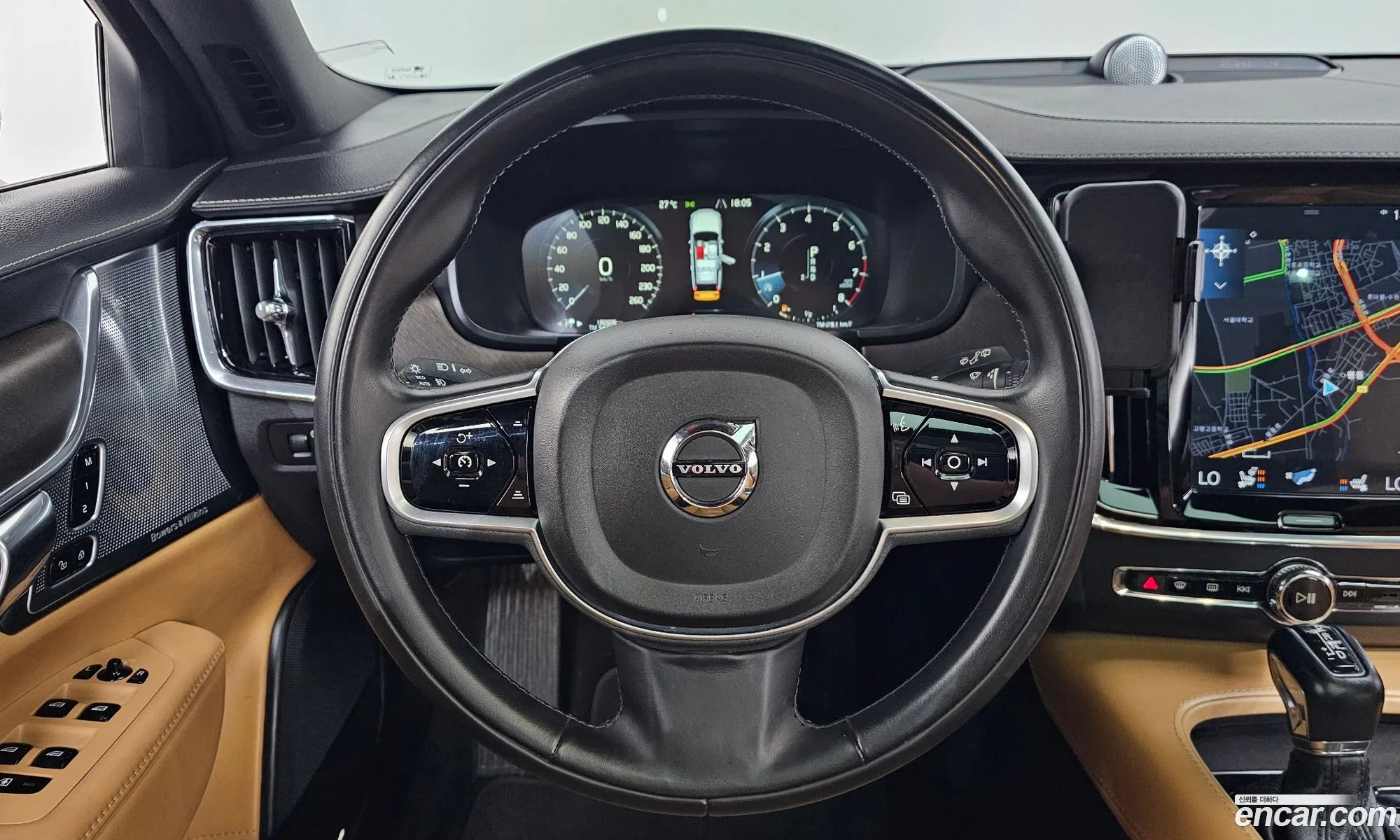 Volvo V90 Cross Country 2018 — 18