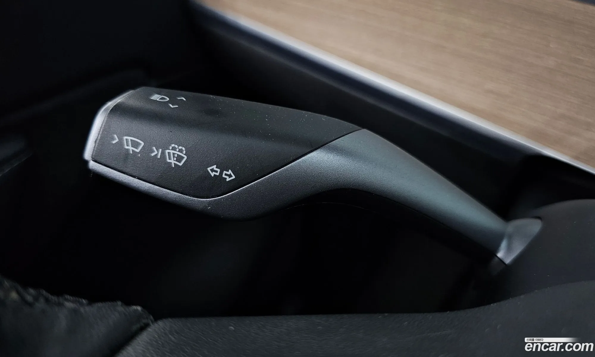 Tesla Model Y 2022 — 14