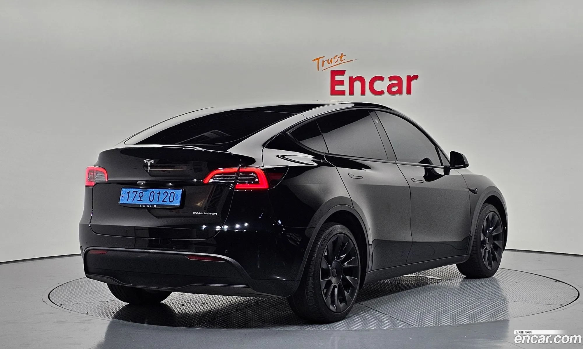 Tesla Model Y 2022 — 6