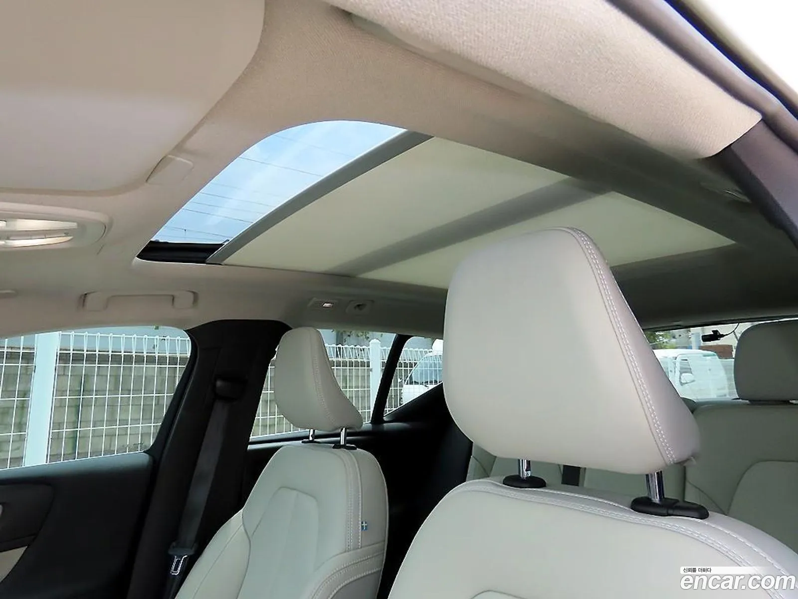 Volvo XC40 2022 — 18