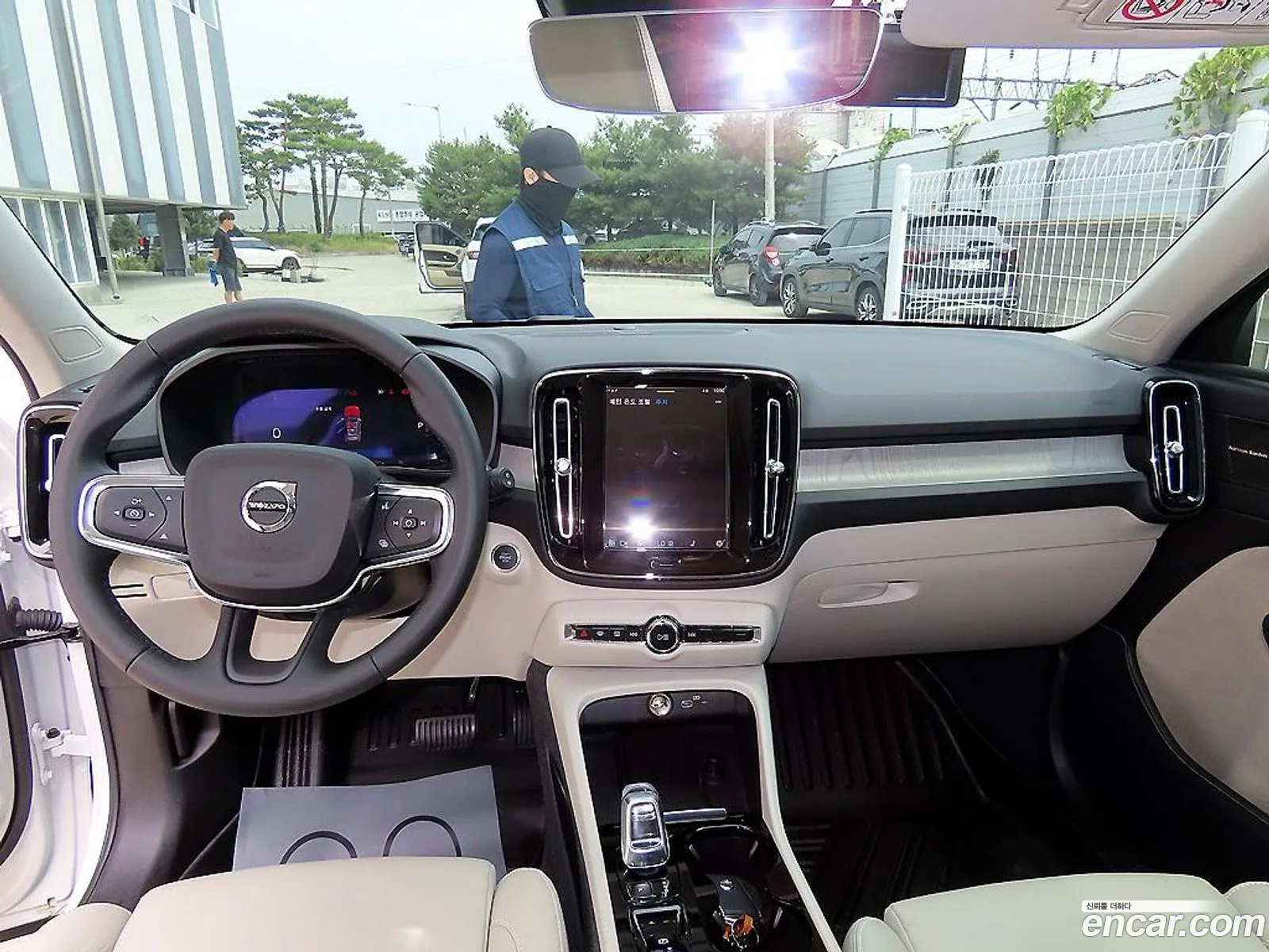Volvo XC40 2022 — 14