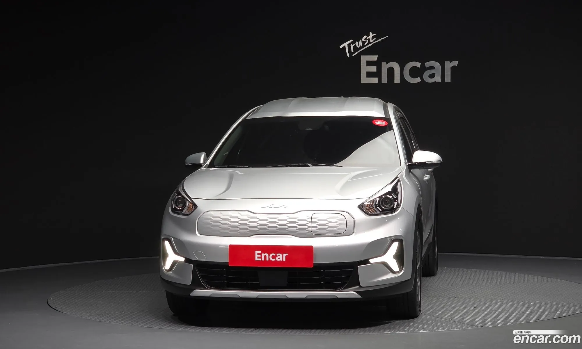 Kia Niro Plus 2022 — 3