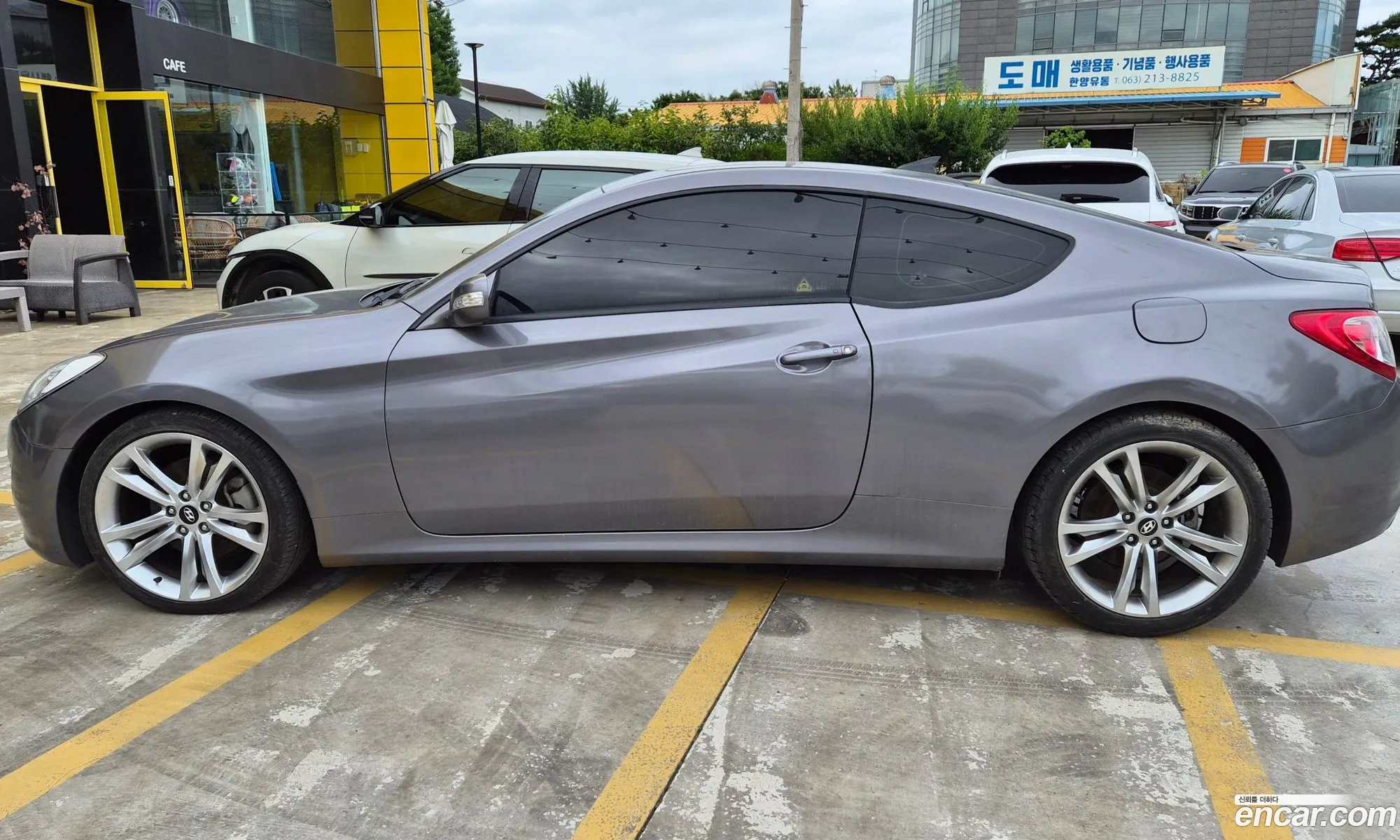 Hyundai Genesis Coupe 2010 — 3
