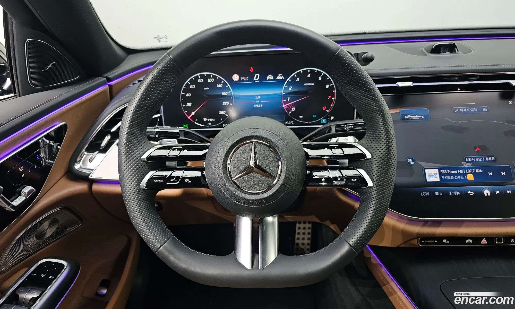 Mercedes-Benz E-Class W214 2025 — 30