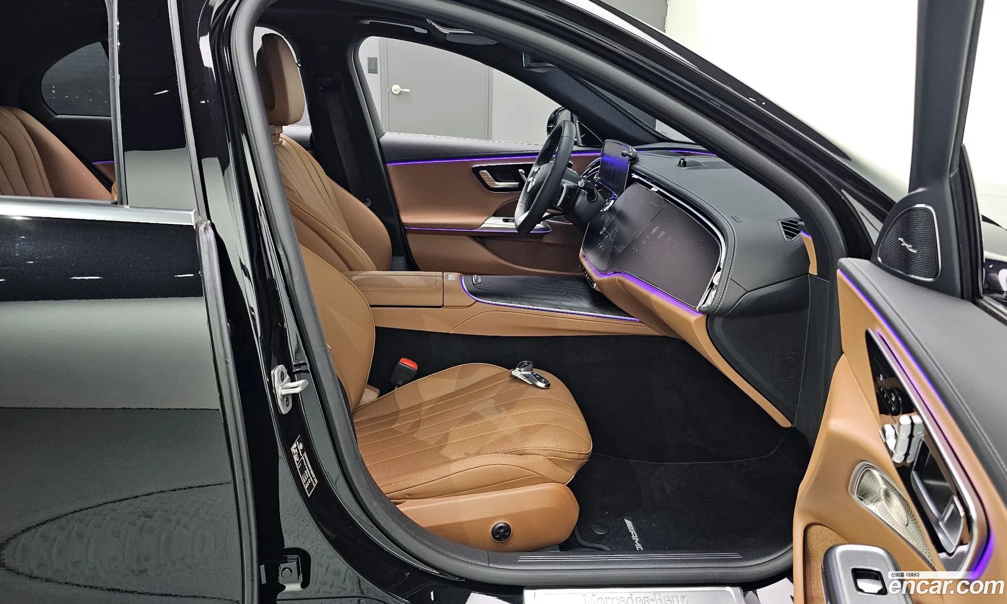 Mercedes-Benz E-Class W214 2025 — 7