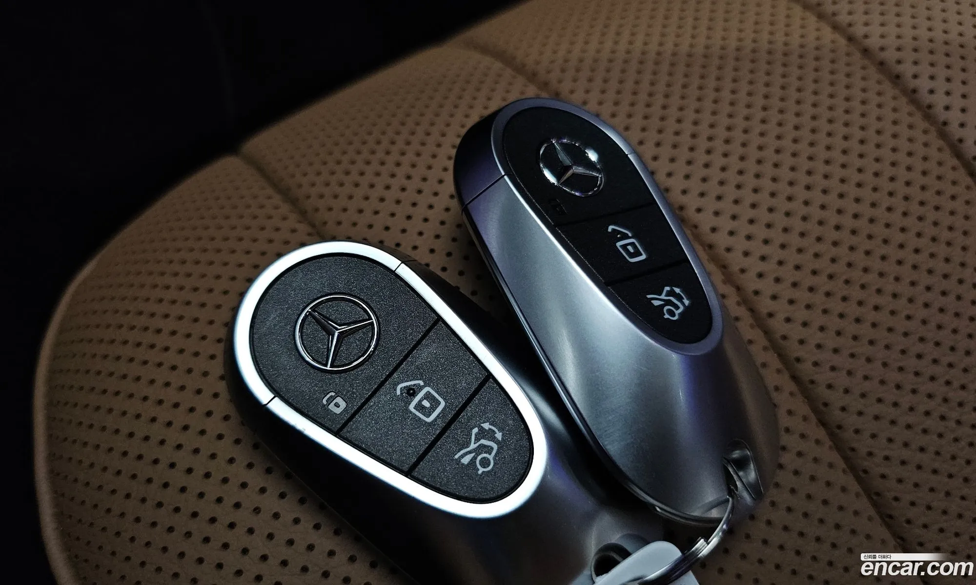Mercedes-Benz E-Class W214 2025 — 12