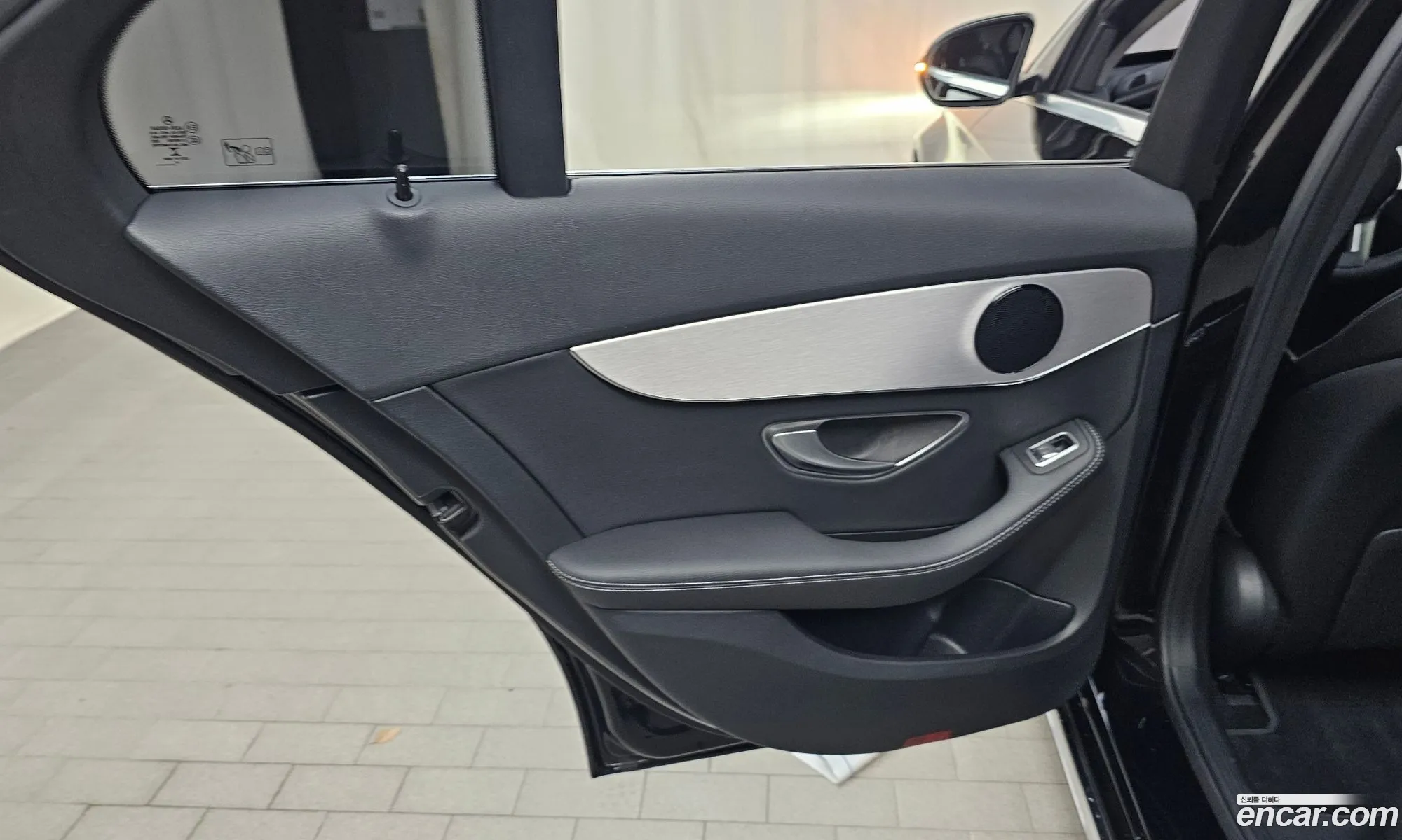 Mercedes-Benz C-Class W205 2020 — 28