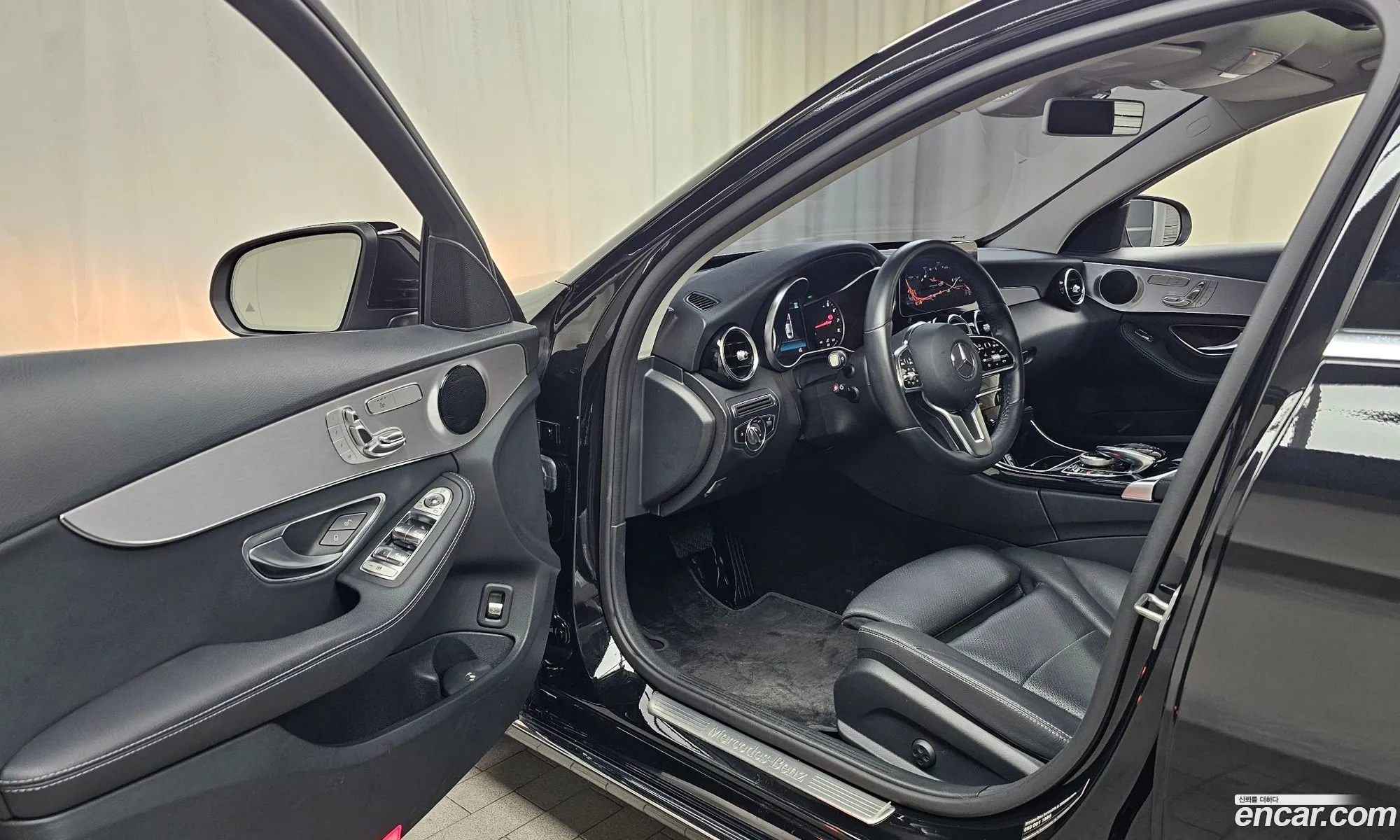 Mercedes-Benz C-Class W205 2020 — 11