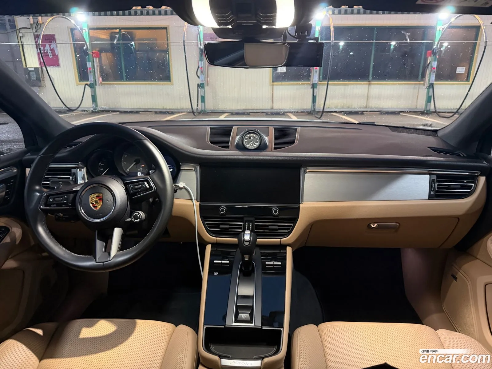 Porsche Macan 2022 — 2