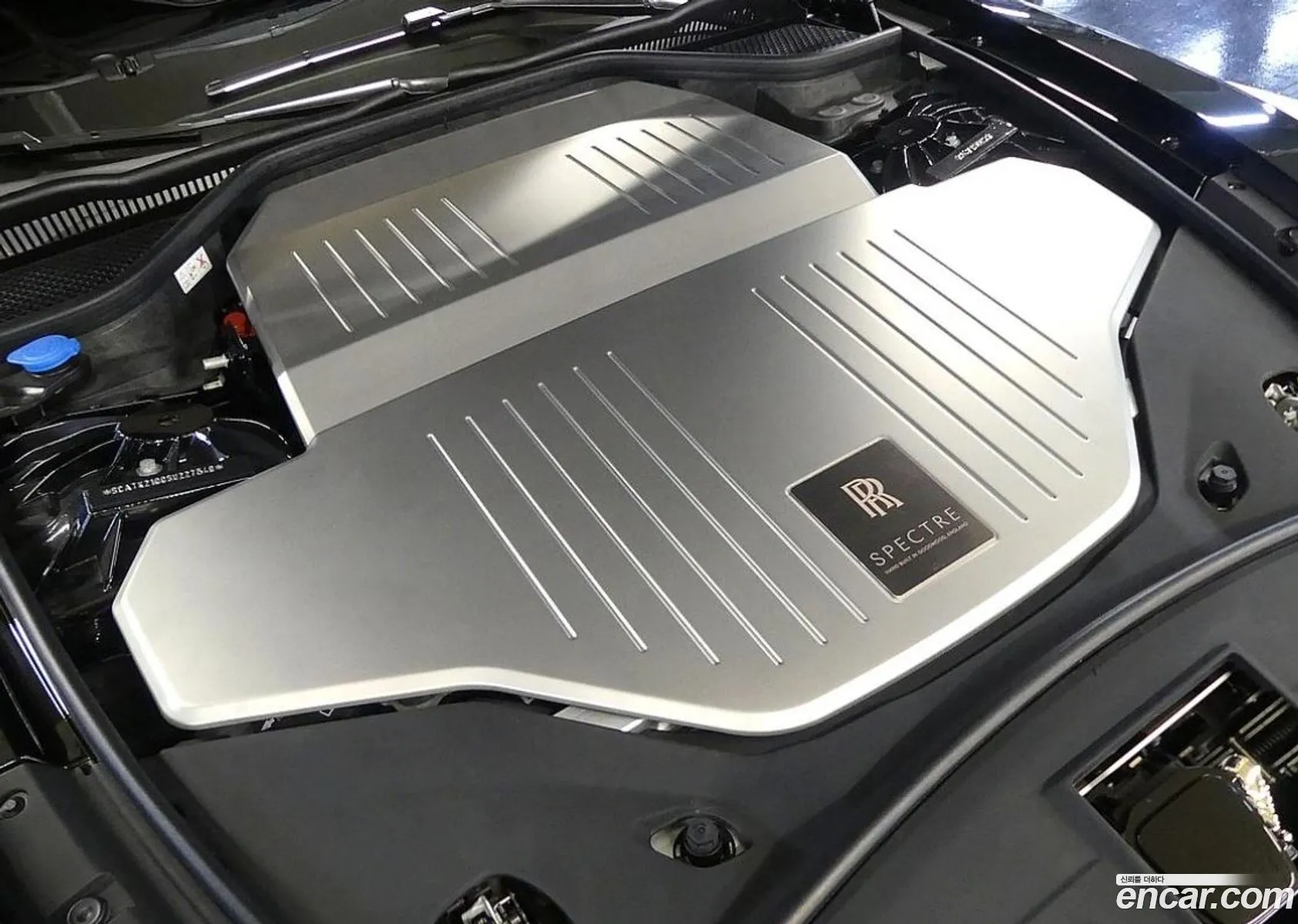 Rolls-Royce Spectre 2025 — 13