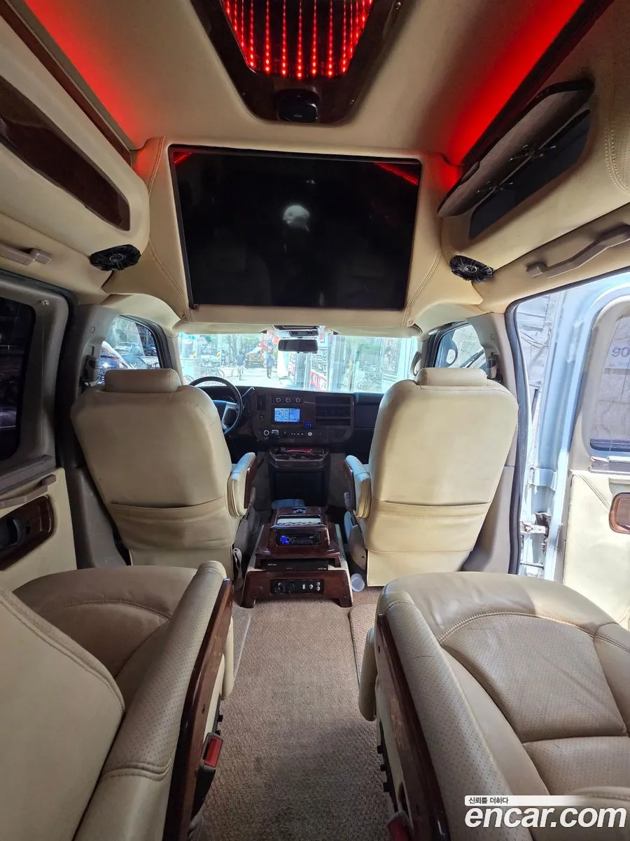 Chevrolet Express Van 2014 — 11