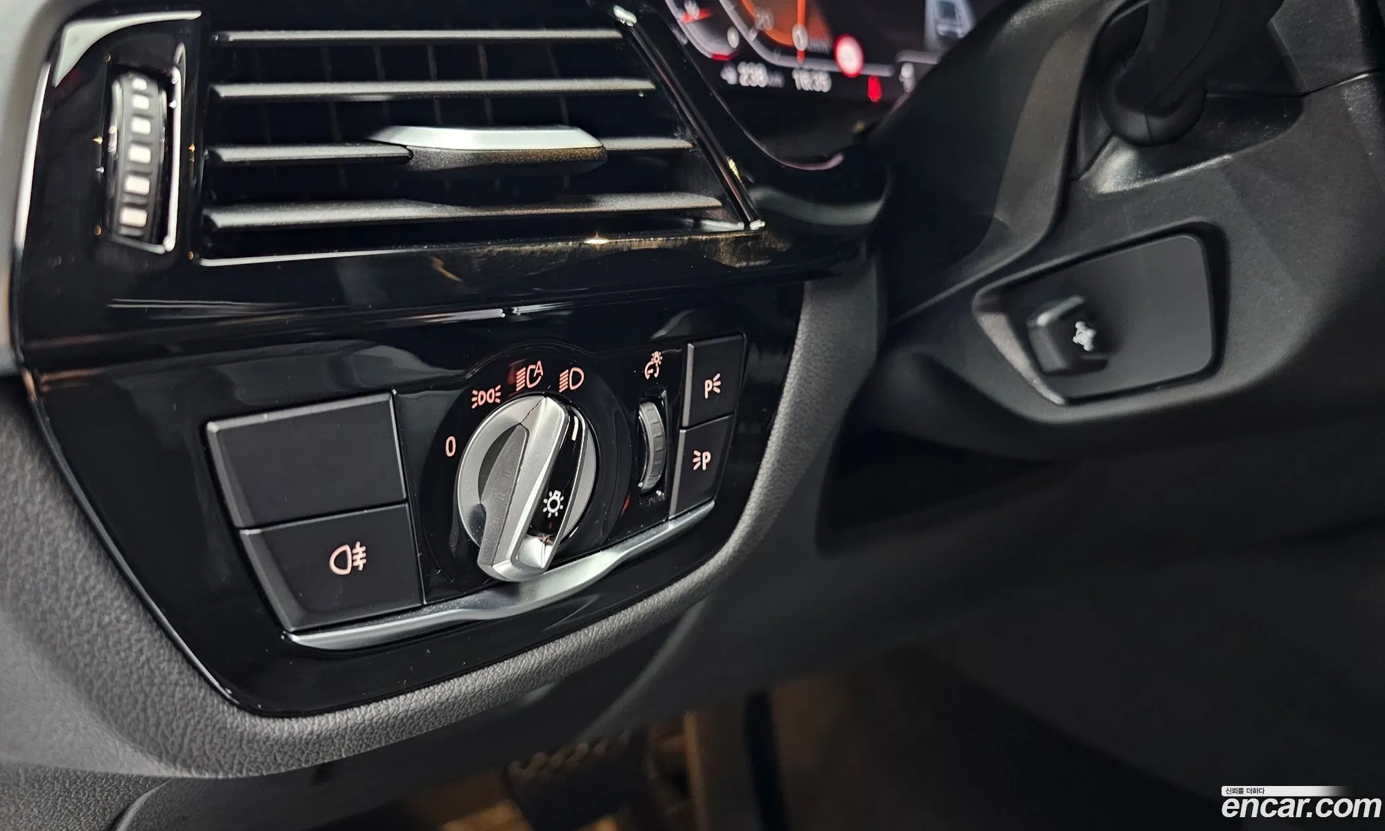 BMW 6 Series GT 2023 — 21