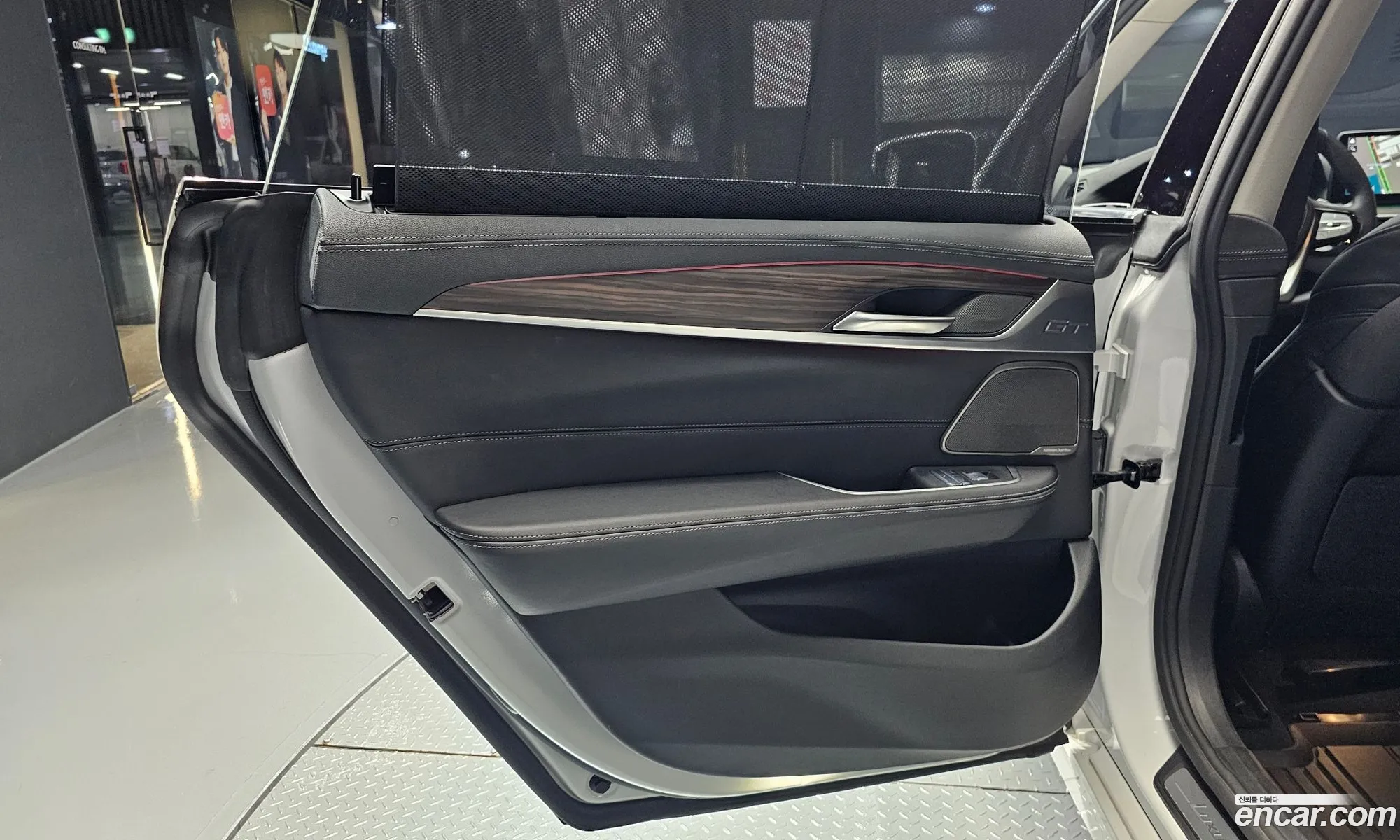 BMW 6 Series GT 2023 — 8