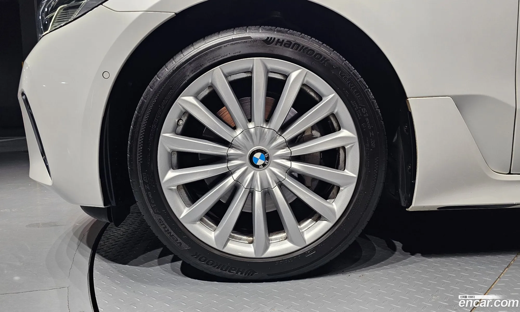 BMW 6 Series GT 2023 — 17