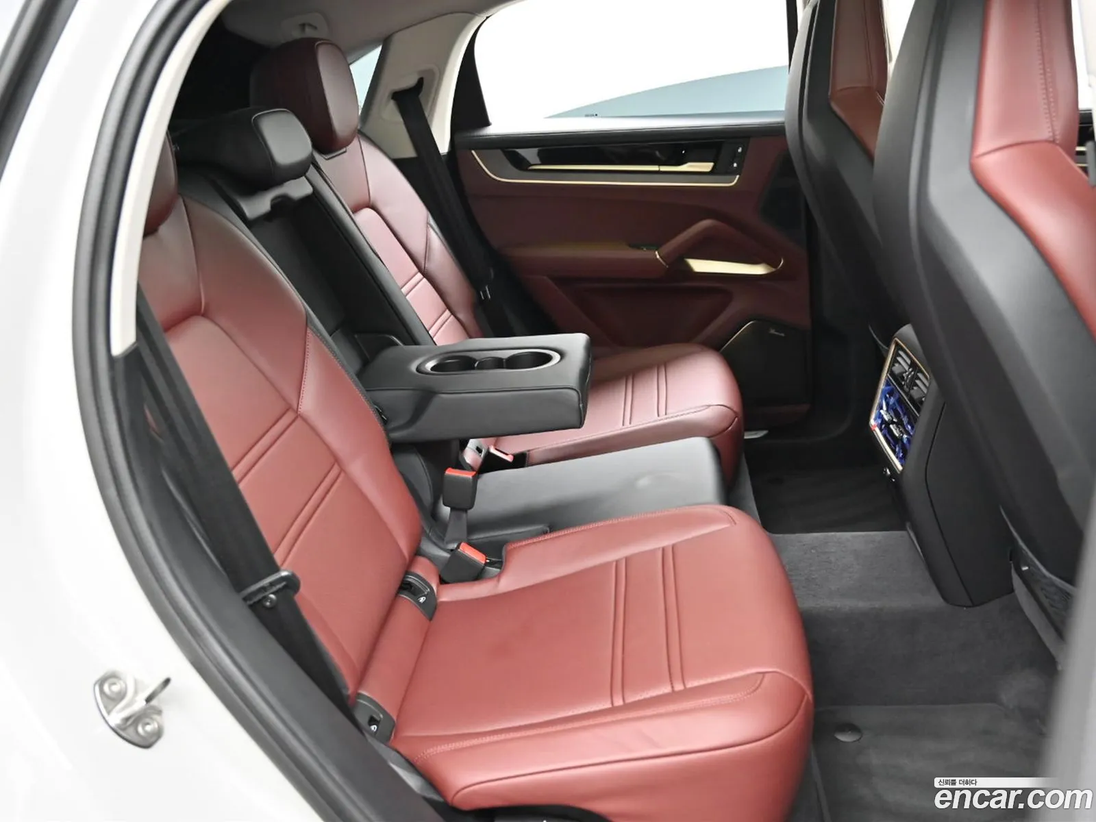 Porsche Cayenne 2025 — 7