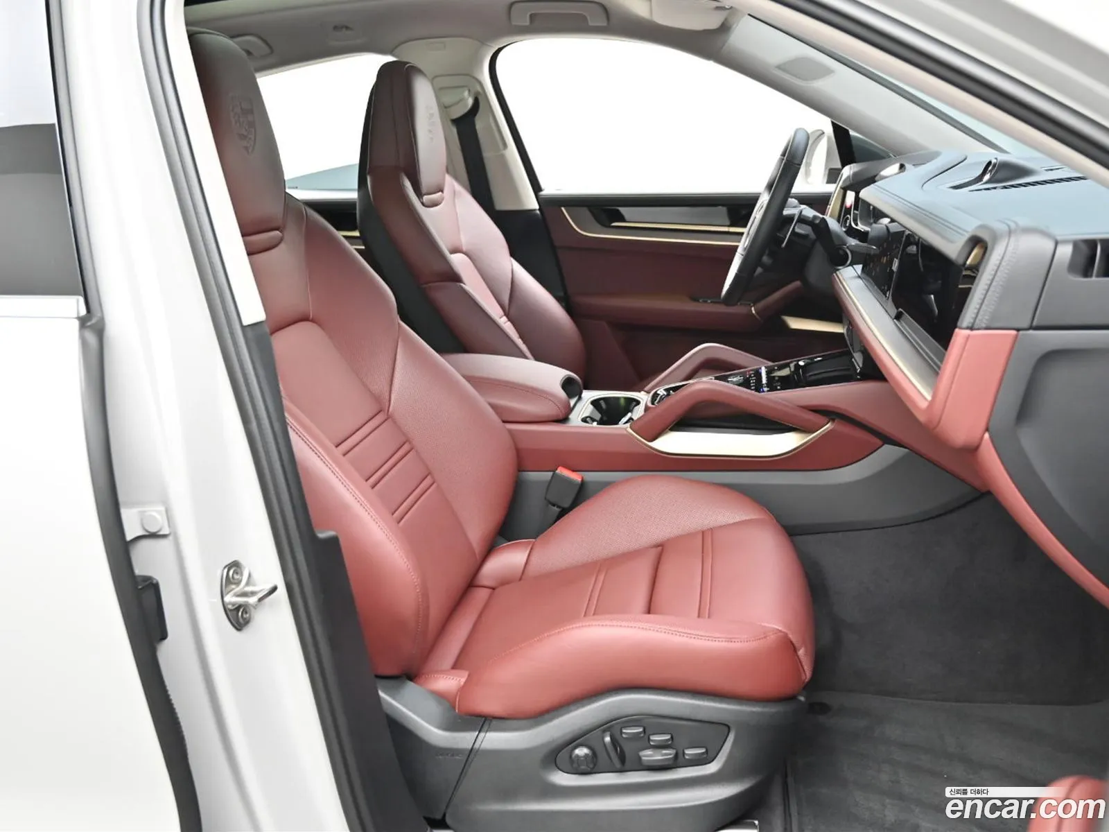 Porsche Cayenne 2025 — 4