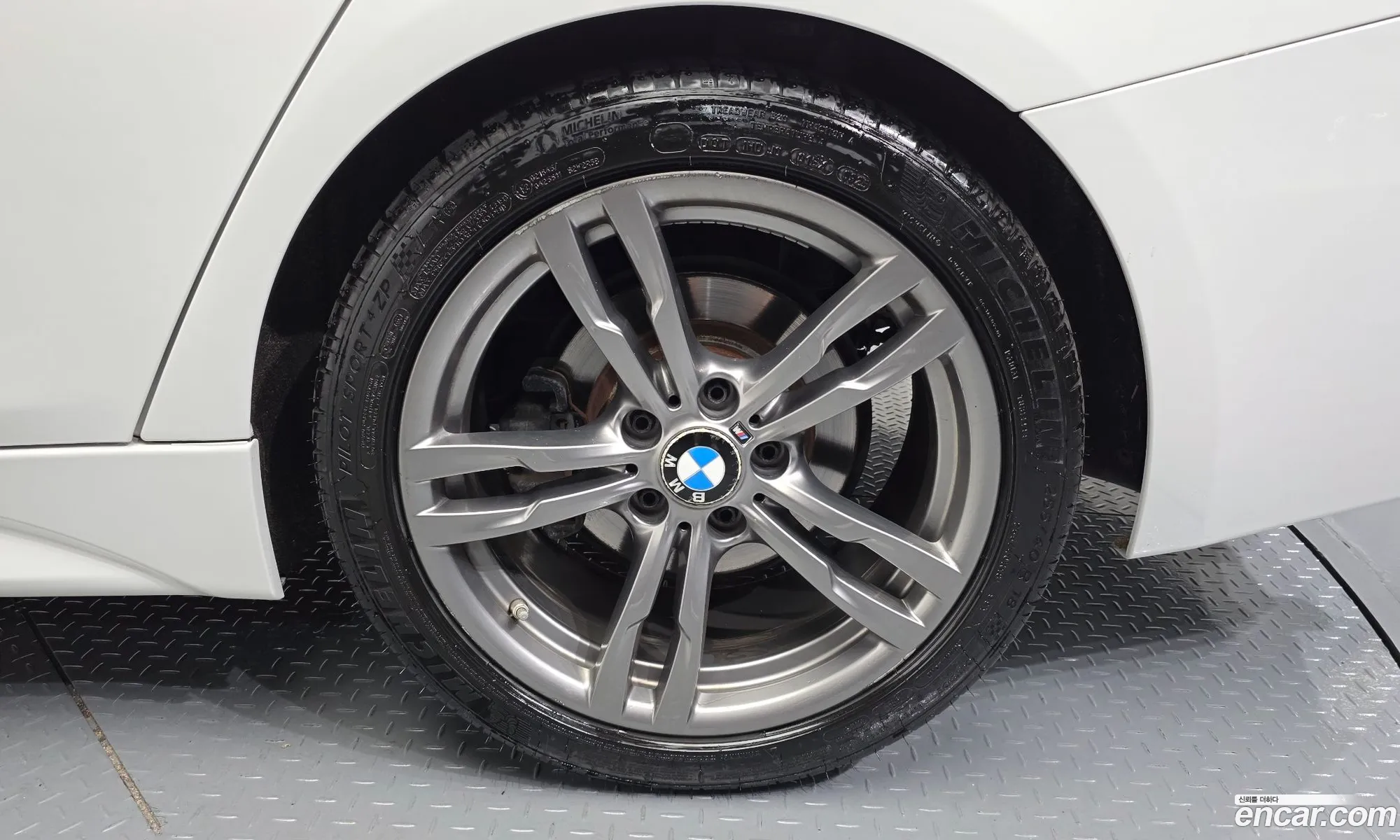 BMW 3 Series 2017 WBA8A9107JK884220 — 27
