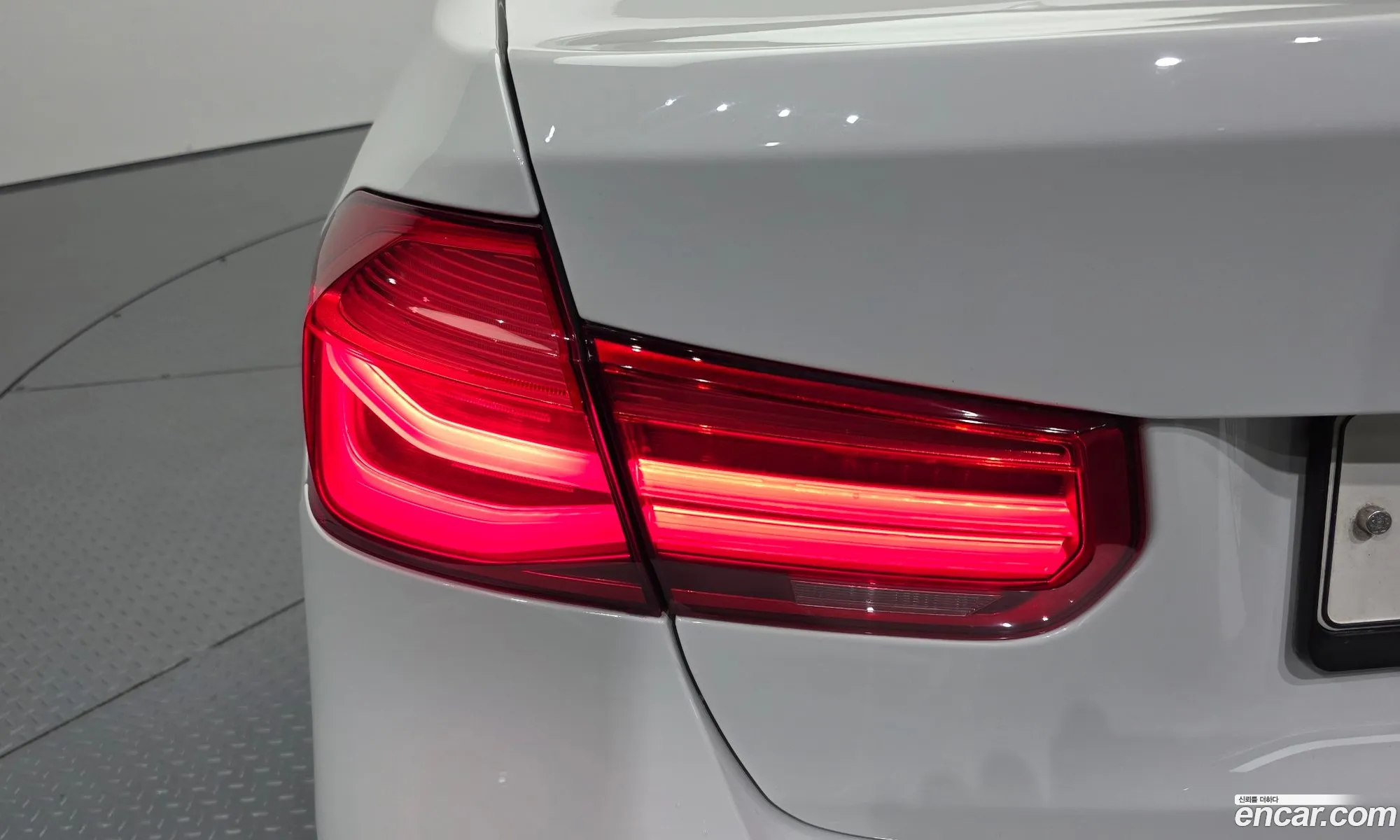 BMW 3 Series 2017 WBA8A9107JK884220 — 8