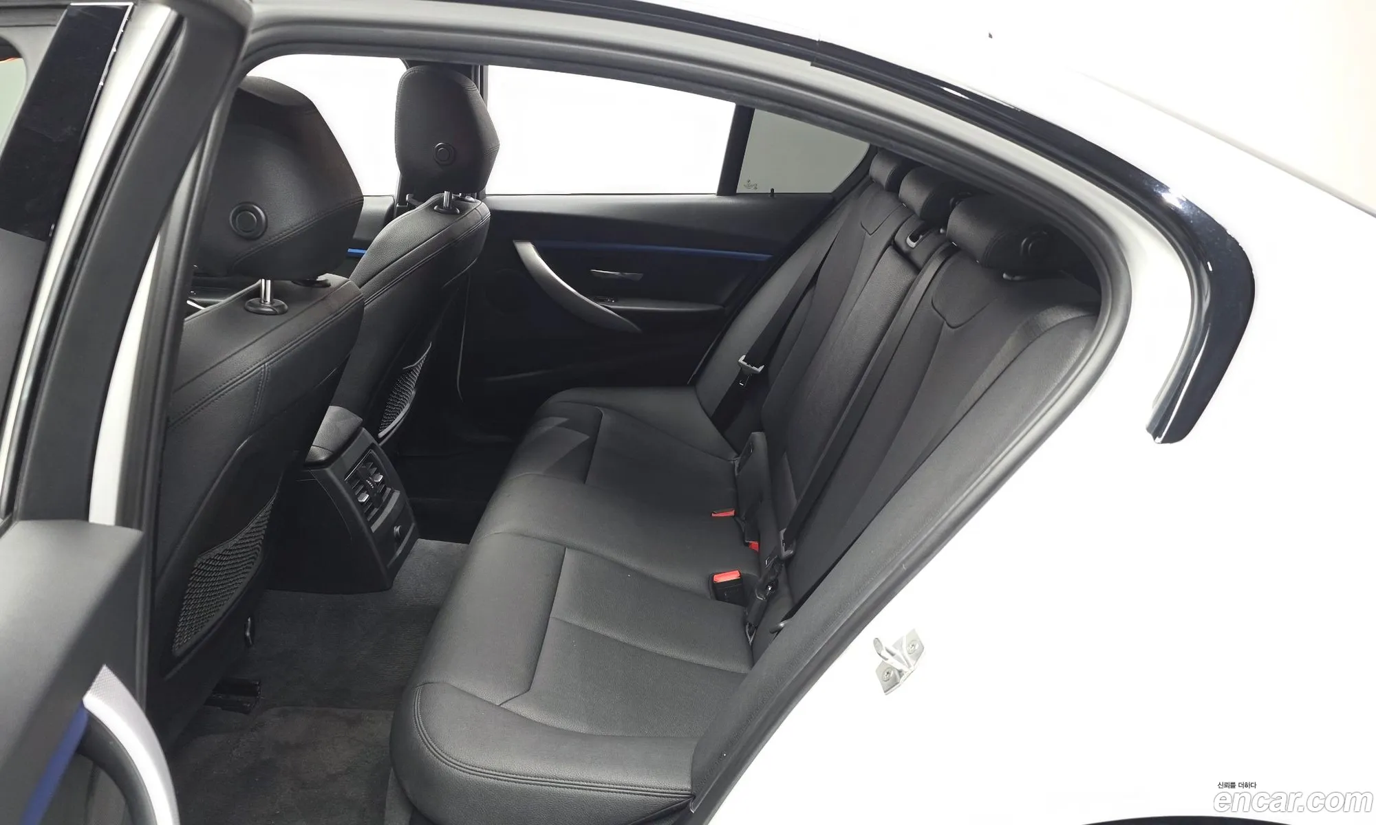 BMW 3 Series 2017 WBA8A9107JK884220 — 13