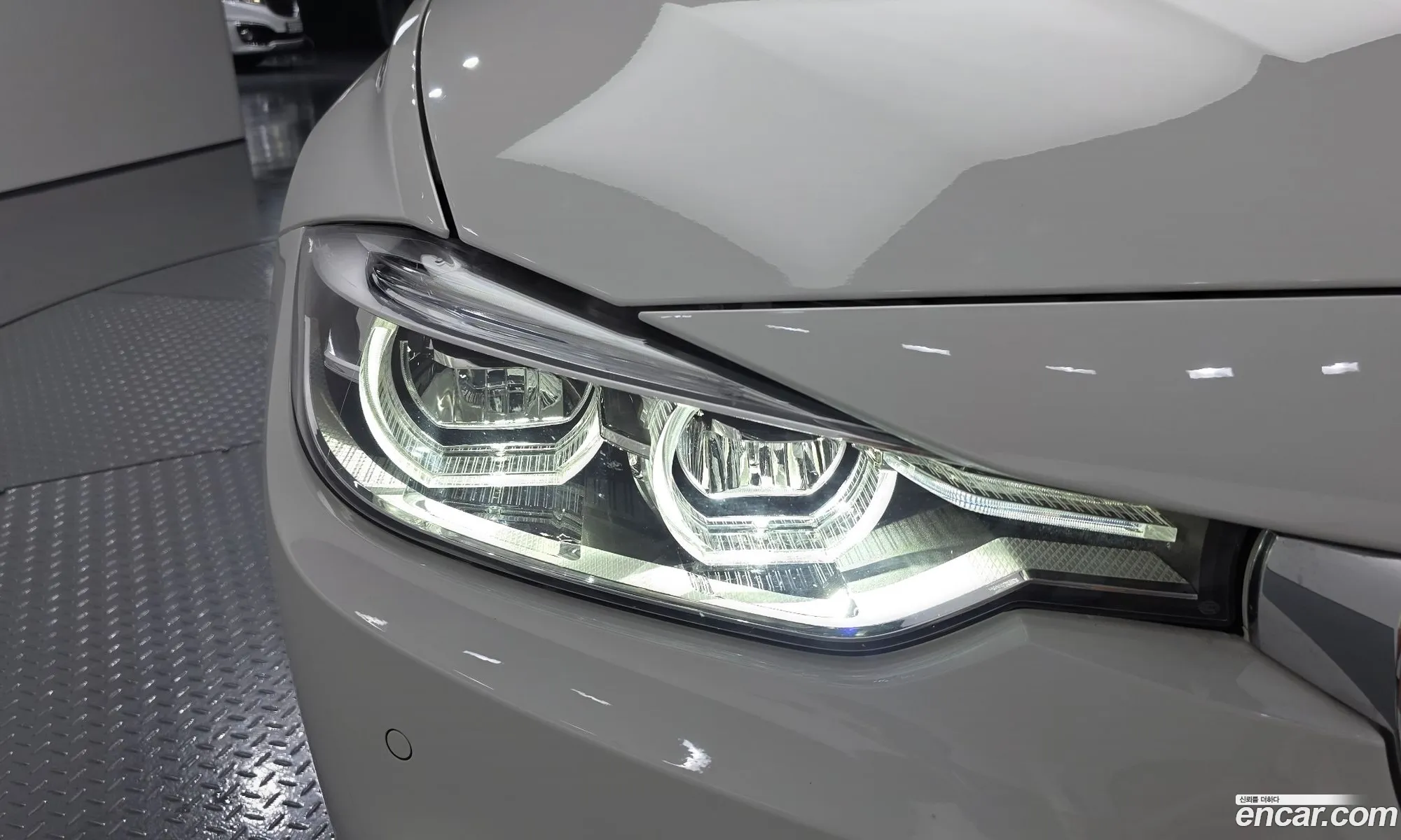 BMW 3 Series 2017 WBA8A9107JK884220 — 3