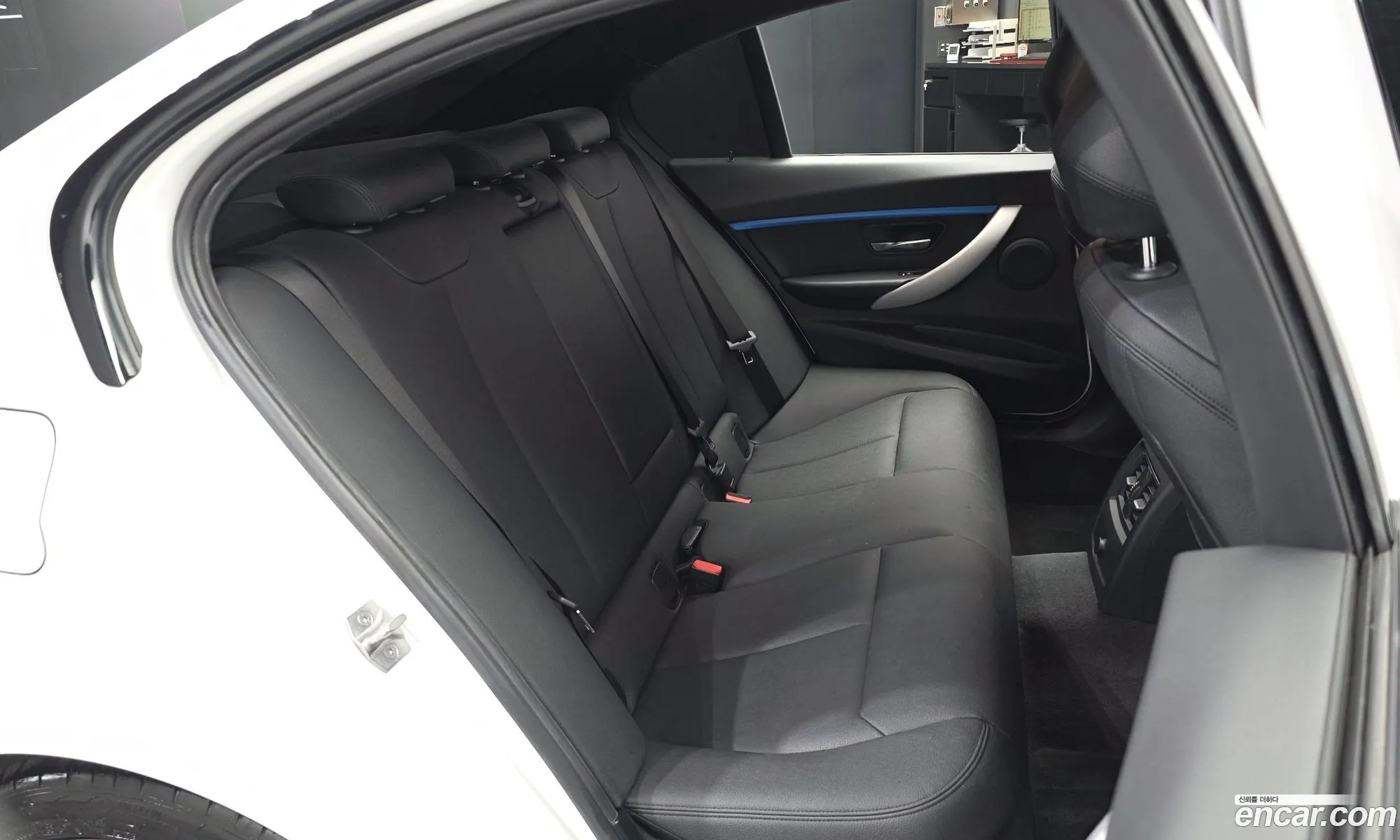 BMW 3 Series 2017 WBA8A9107JK884220 — 5