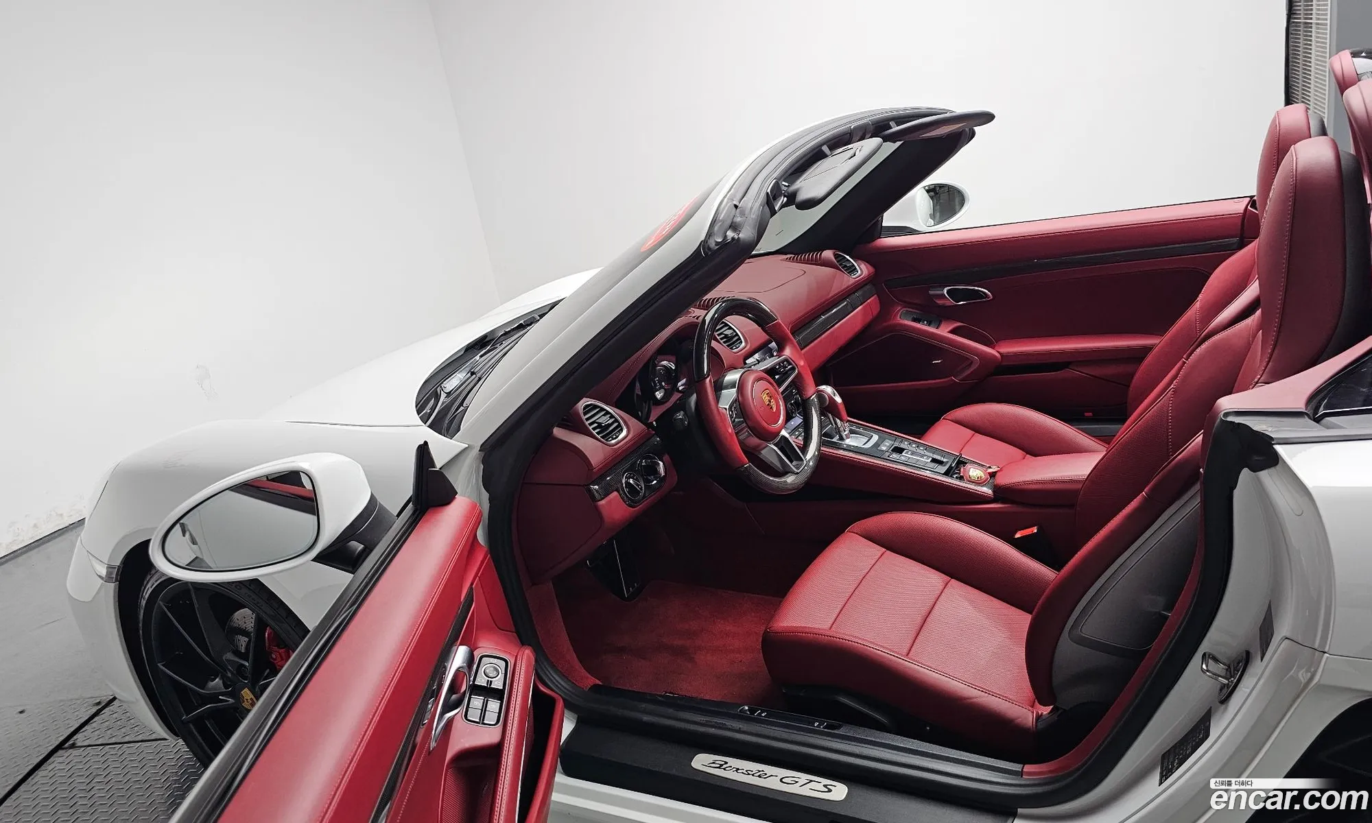 Porsche 718 Boxster 2019 WP0CB2985KS228238 — 24