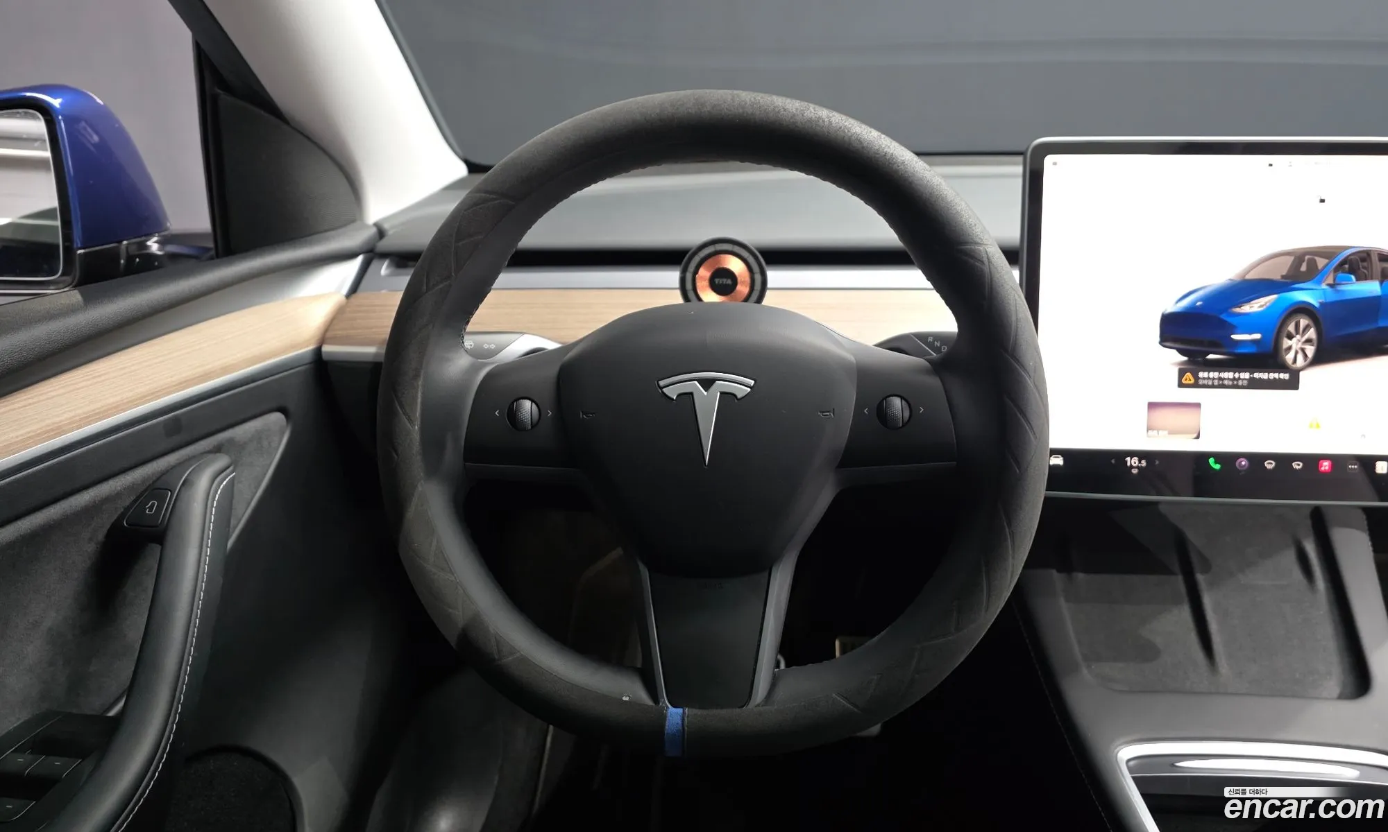 Tesla Model Y 2023 LRWYGCFS4RC159329 — 5