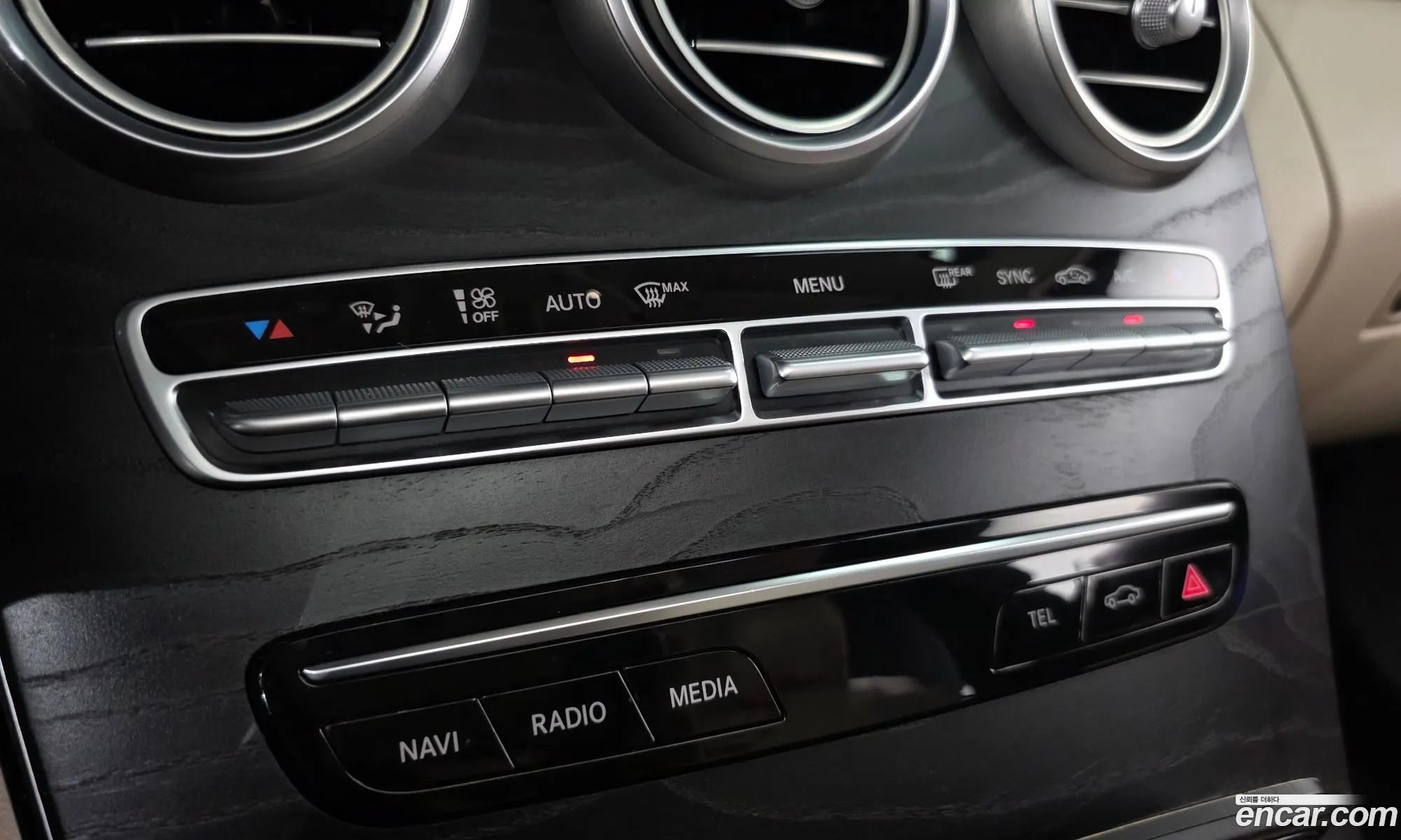 Mercedes-Benz C-Class W205 2019 — 28