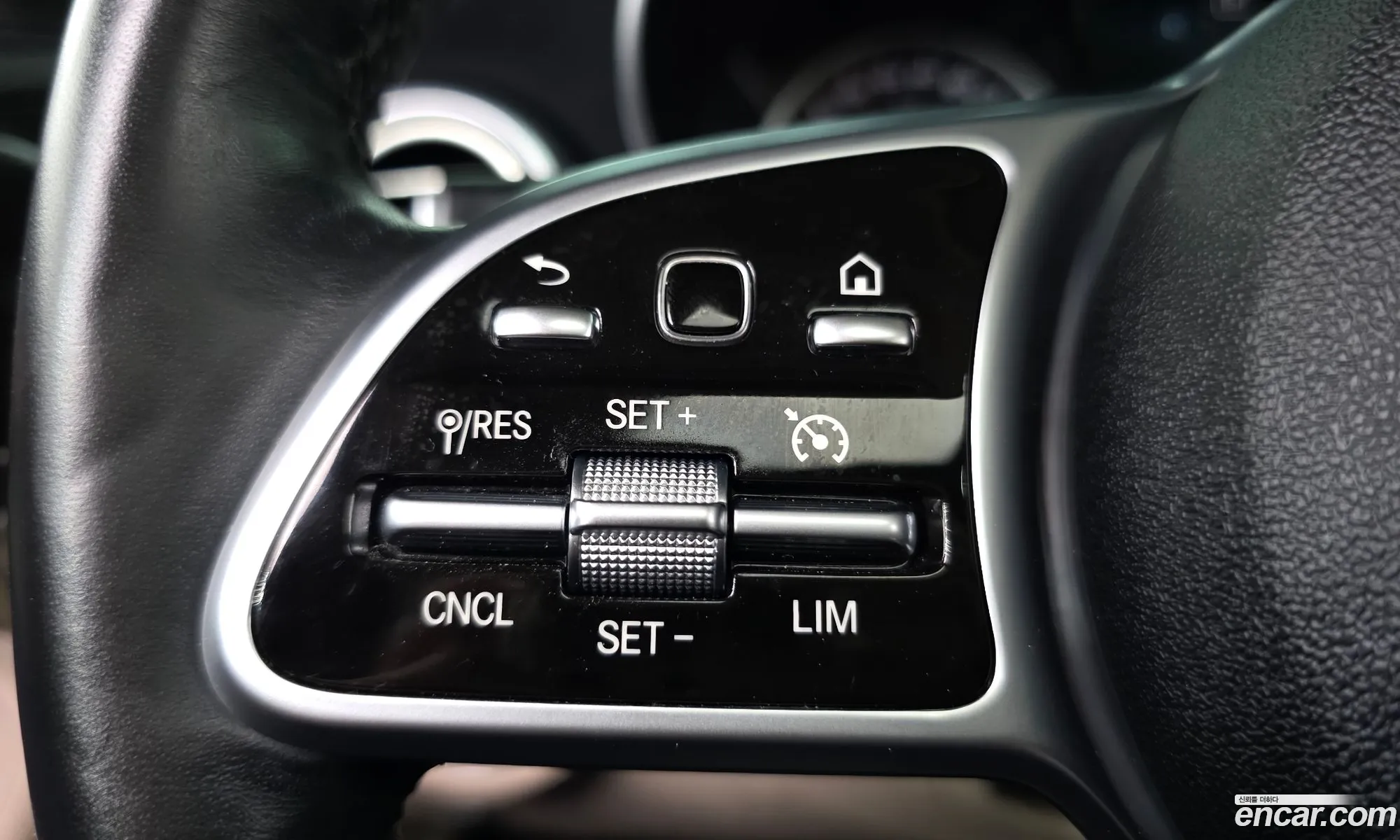 Mercedes-Benz C-Class W205 2019 — 26
