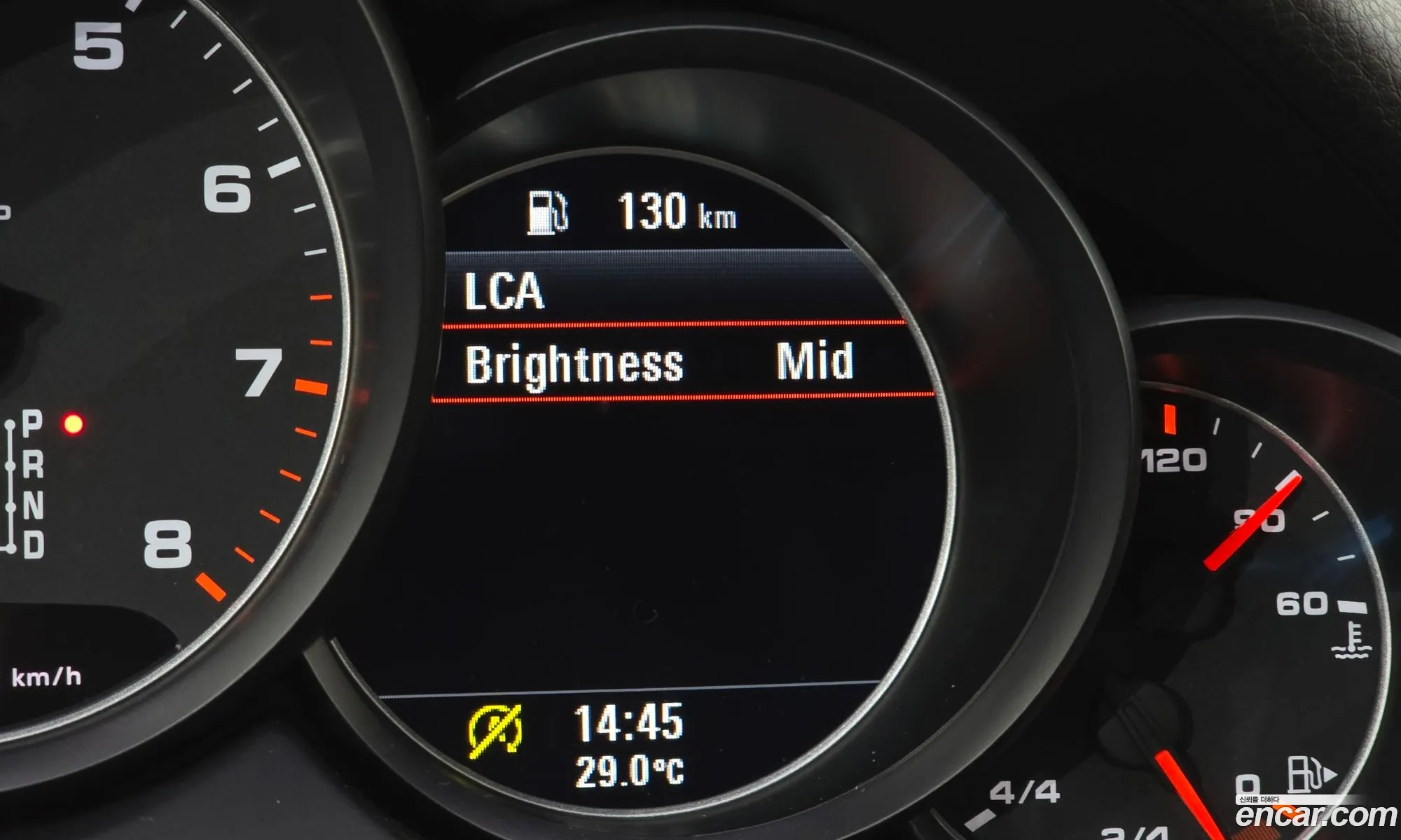 Porsche Cayenne 2016 WP1AA2927GKA12855 — 18