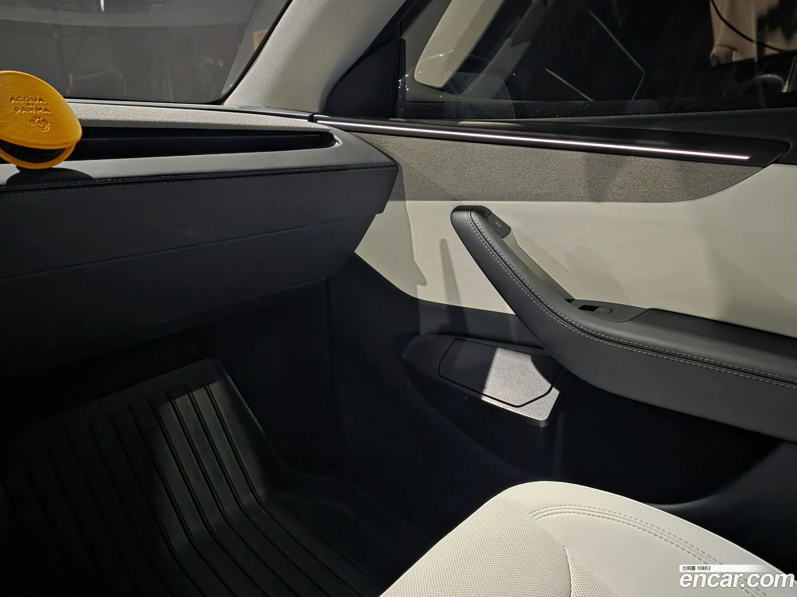 Tesla Model Y 2025 — 4
