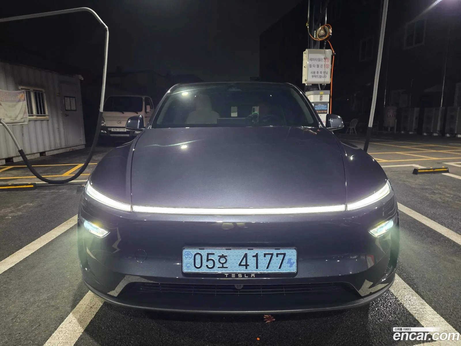 Tesla Model Y 2025 — 6