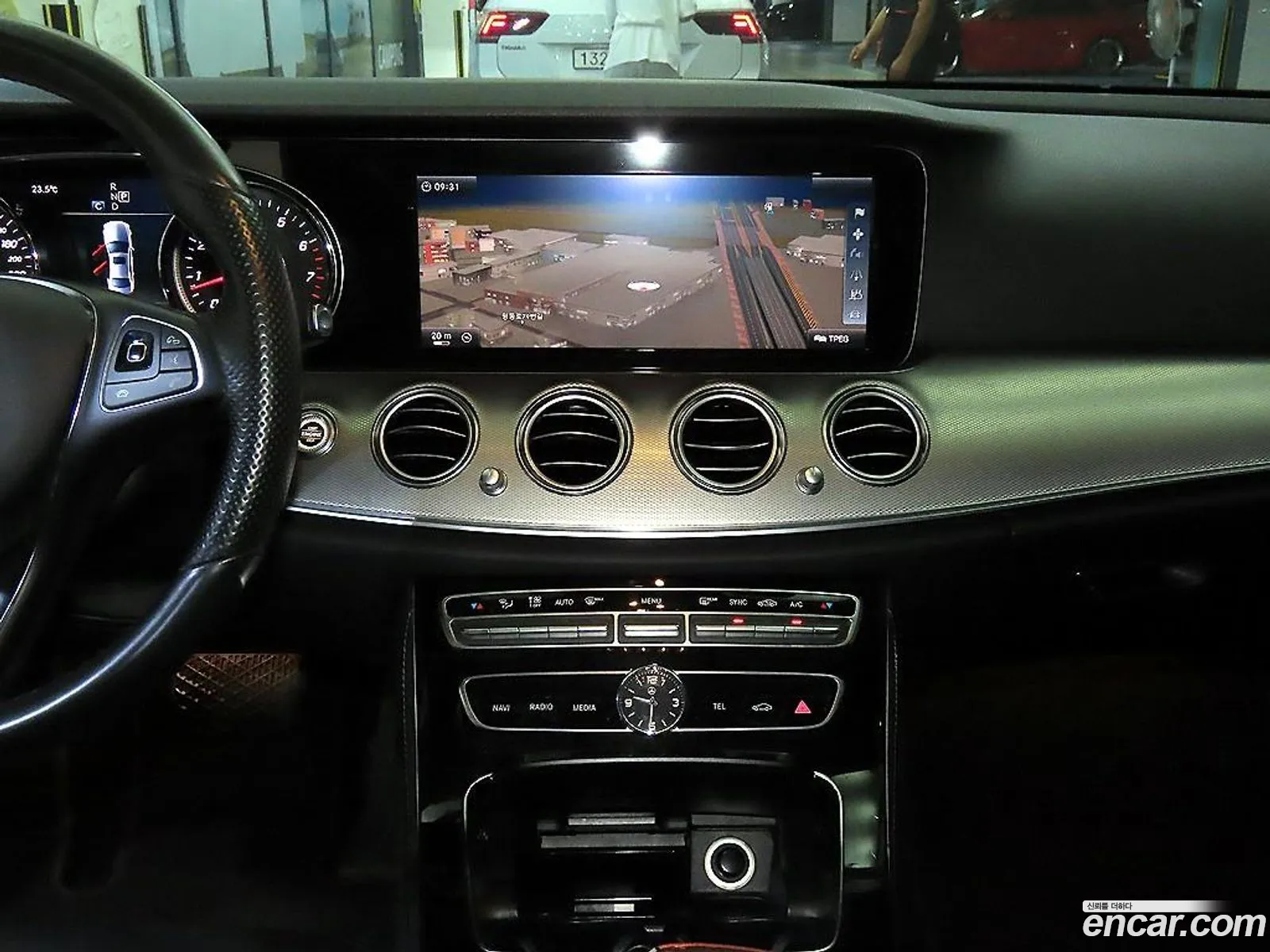 Mercedes-Benz E-Class W213 2017 — 8
