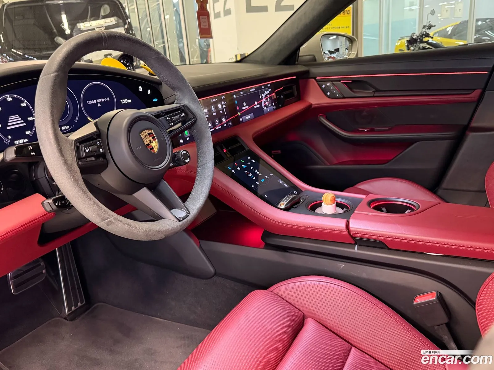 Porsche Taycan 2022 — 15