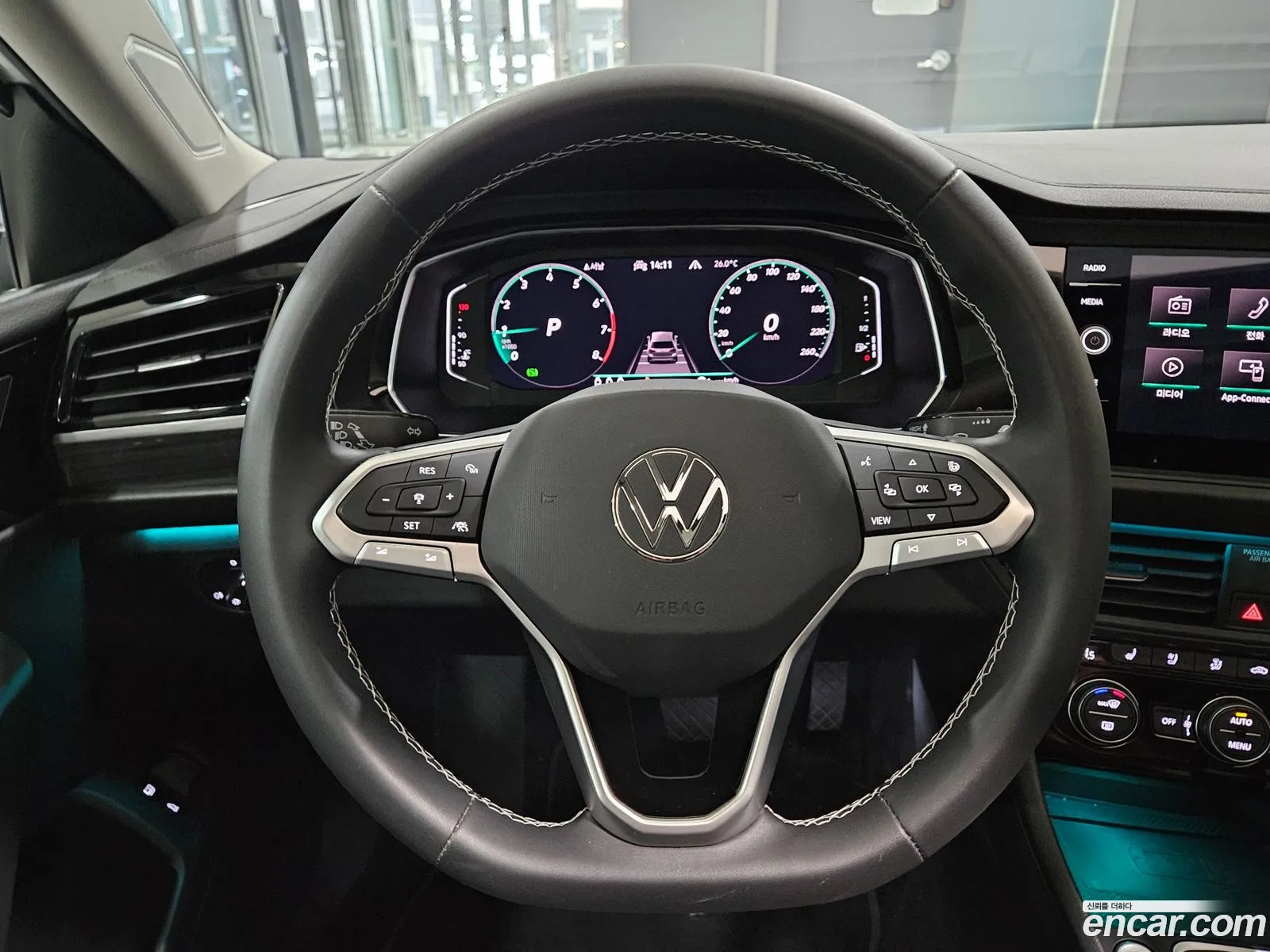 Volkswagen Jetta 7th Gen 2023 — 10