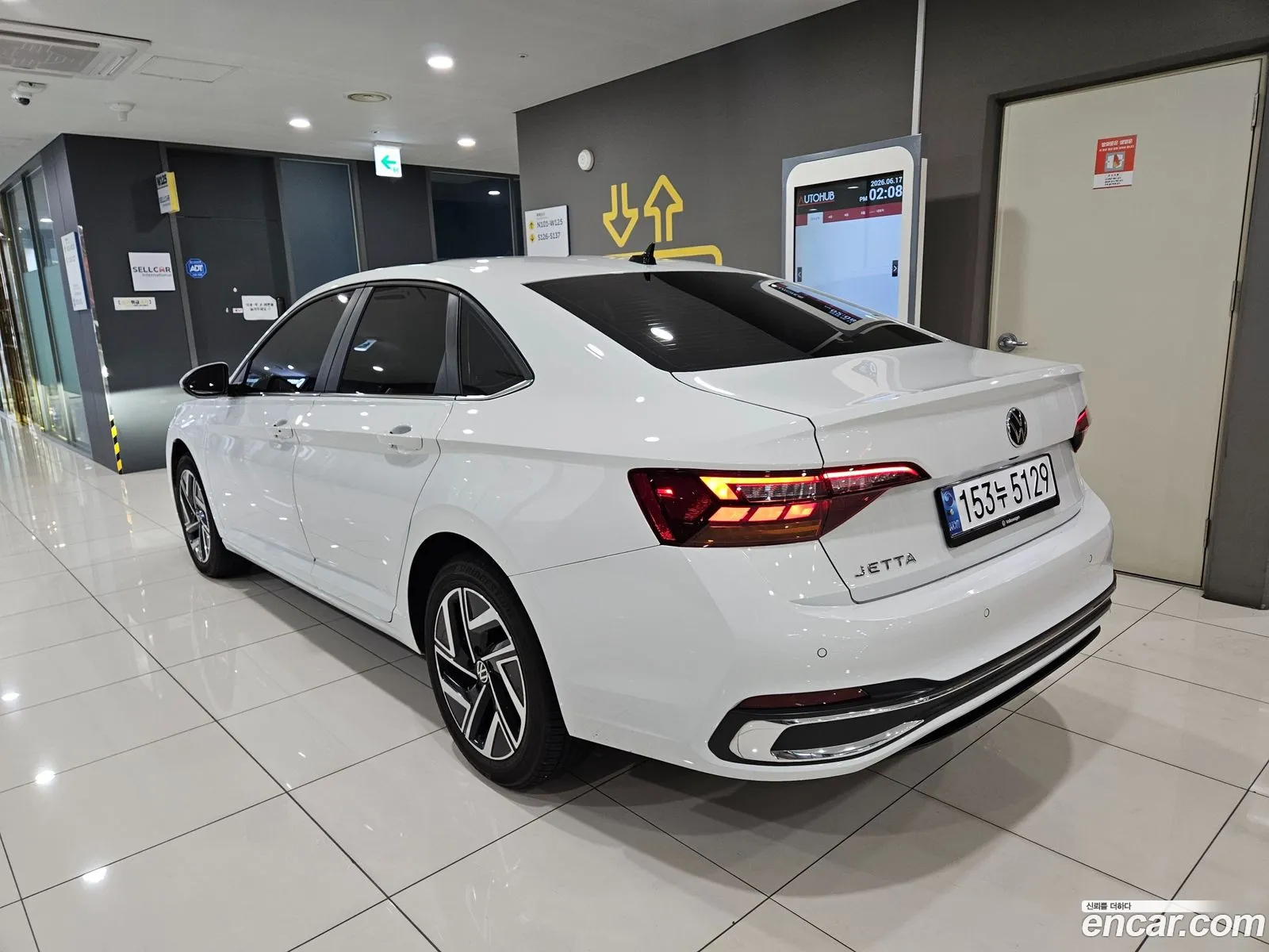 Volkswagen Jetta 7th Gen 2023 — 2