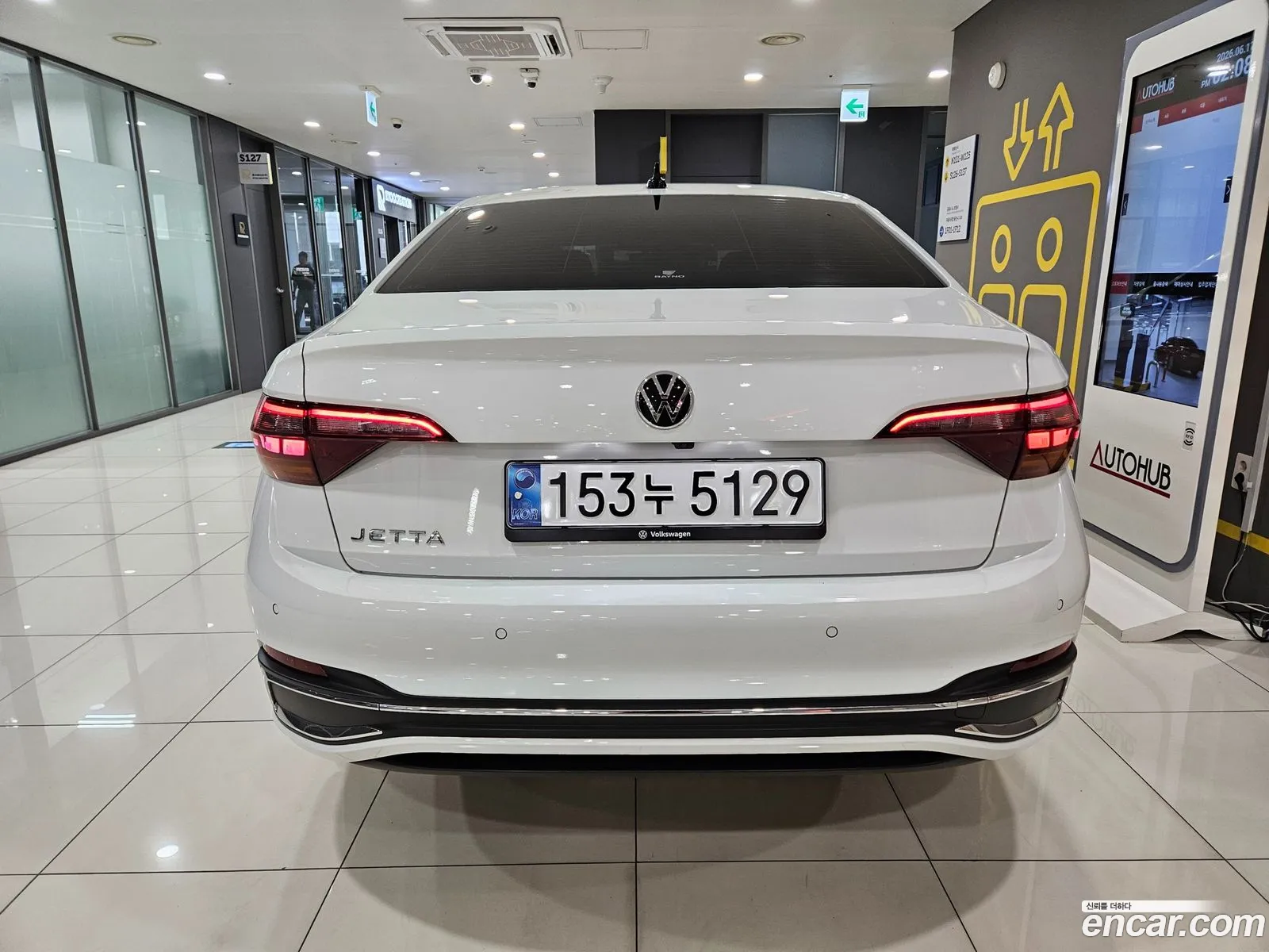 Volkswagen Jetta 7th Gen 2023 — 11