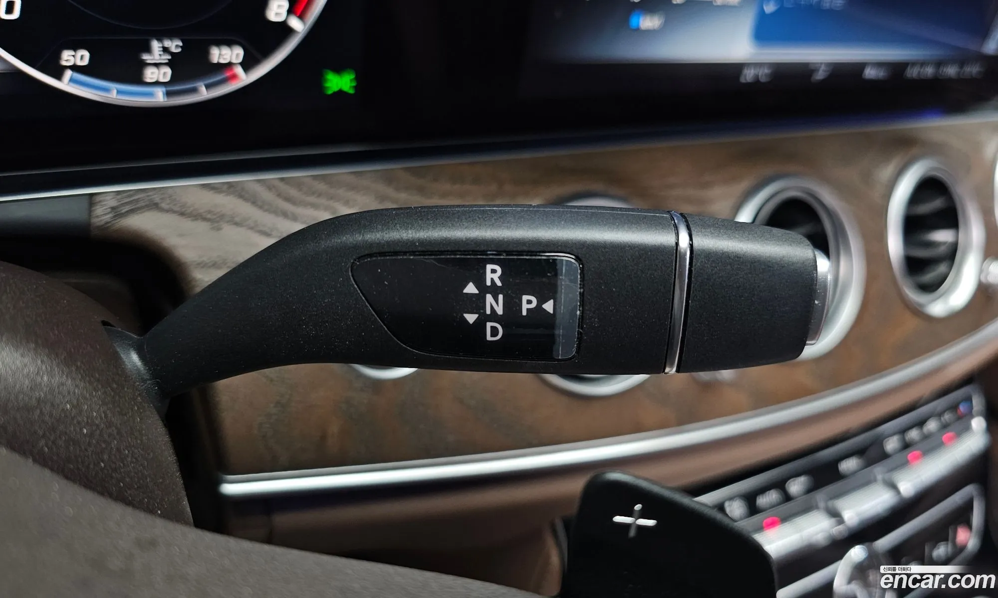 Mercedes-Benz E-Class W213 2019 — 31