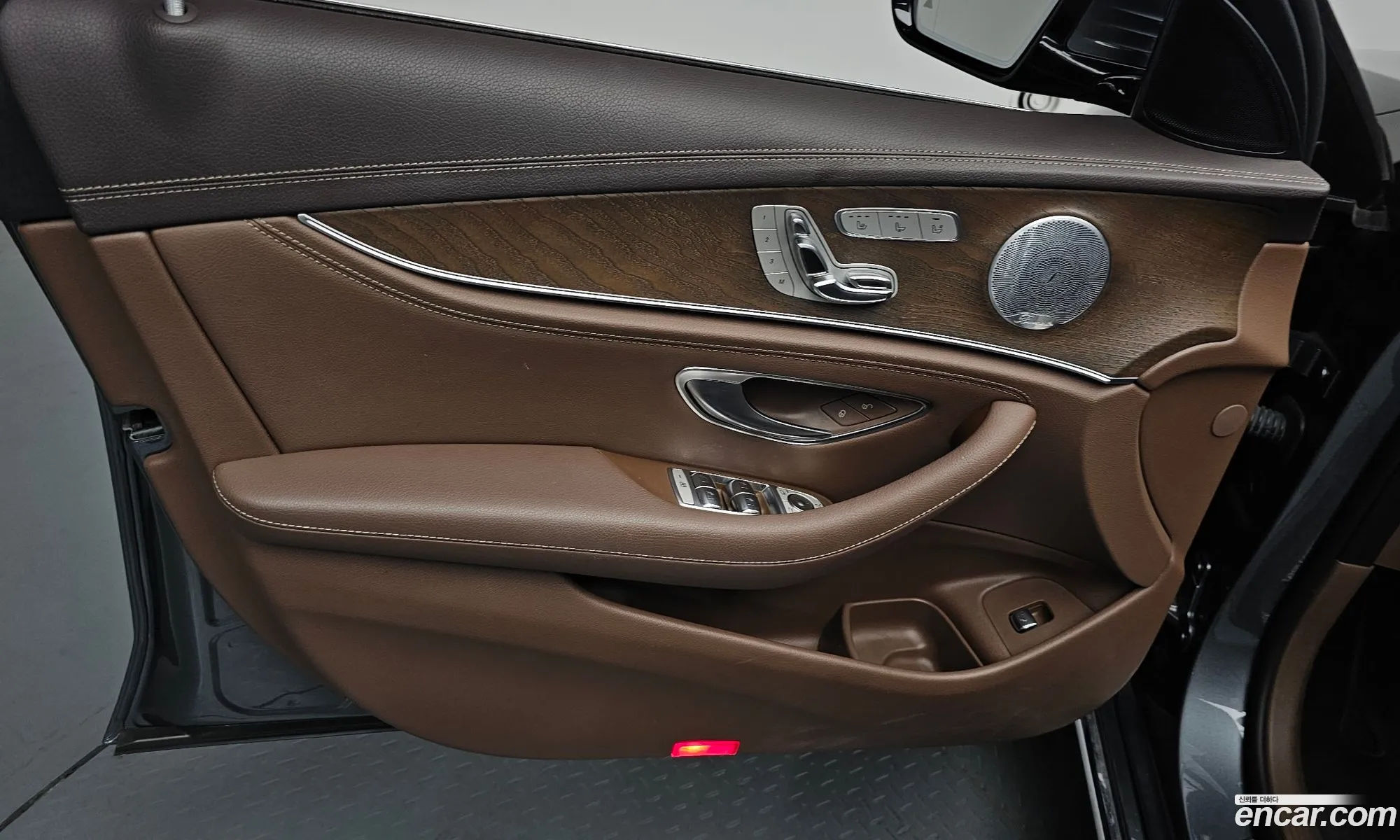 Mercedes-Benz E-Class W213 2019 — 16