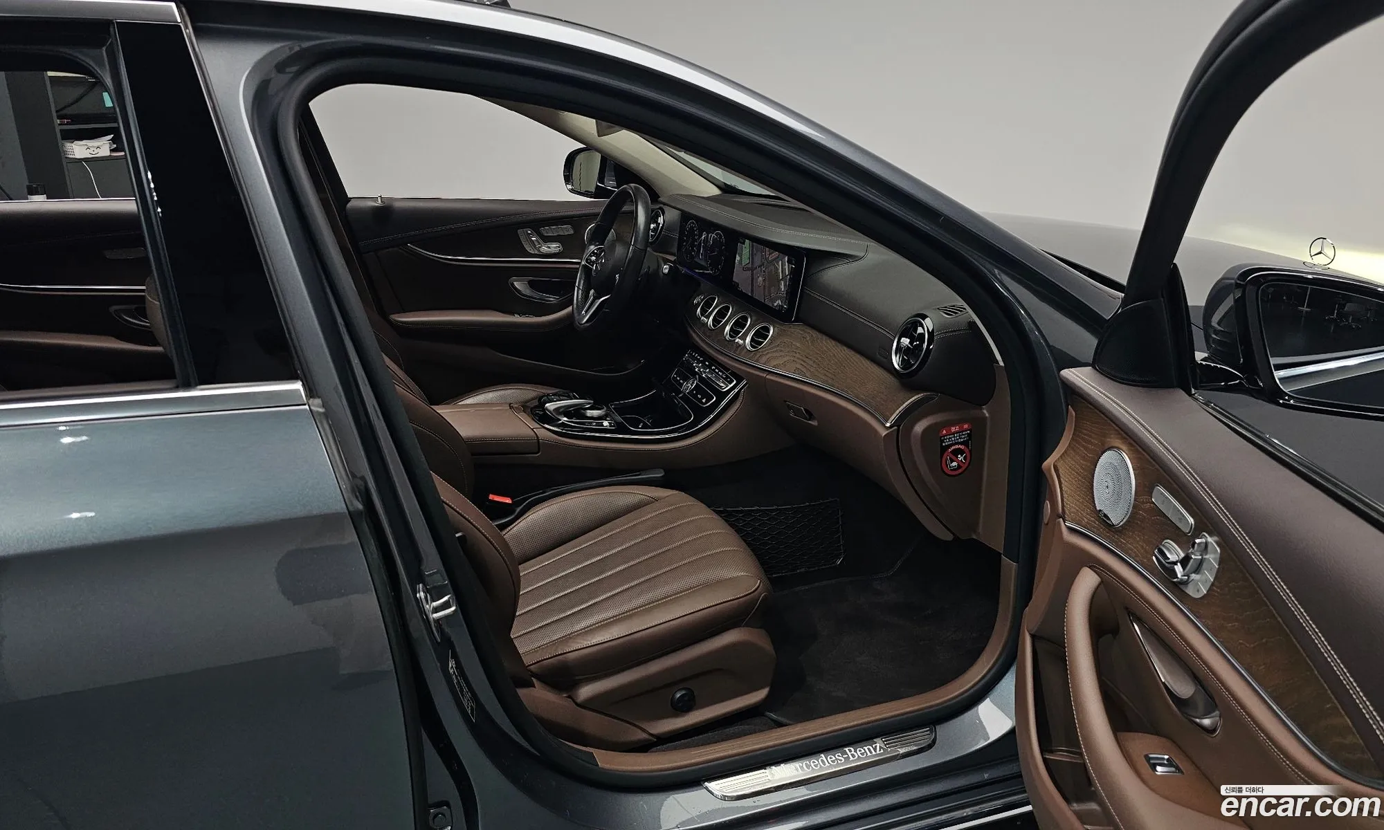 Mercedes-Benz E-Class W213 2019 — 19