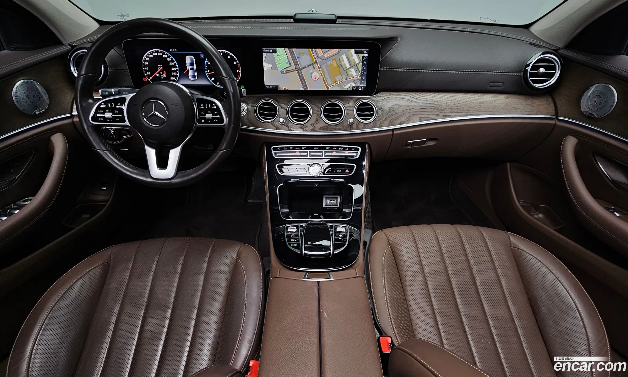Mercedes-Benz E-Class W213 2019 — 24