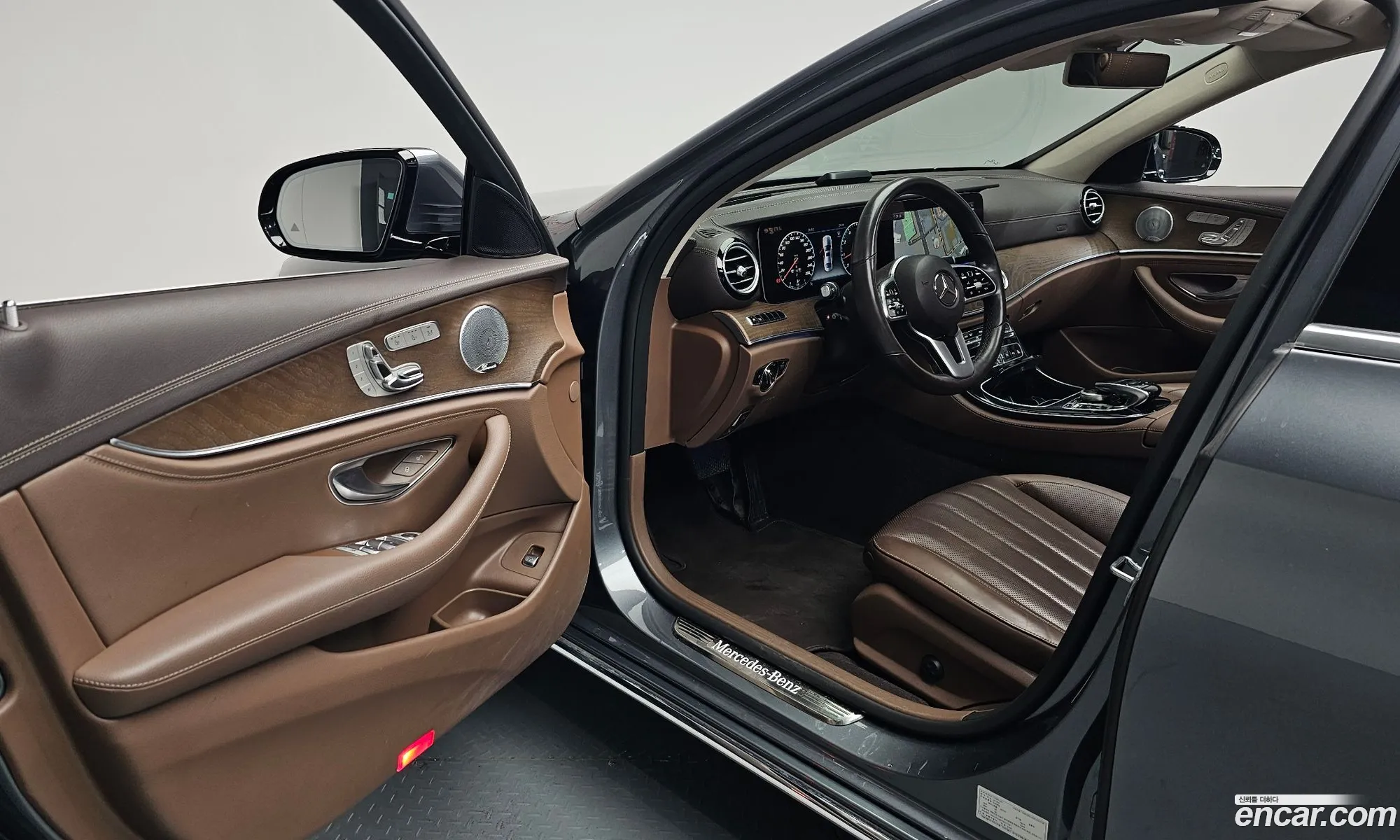 Mercedes-Benz E-Class W213 2019 — 10
