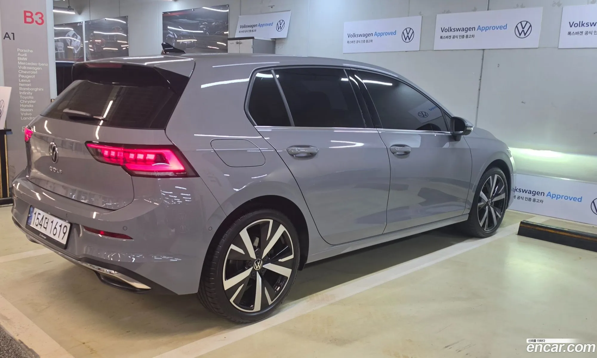 Volkswagen Golf 8th Gen 2025 — 2
