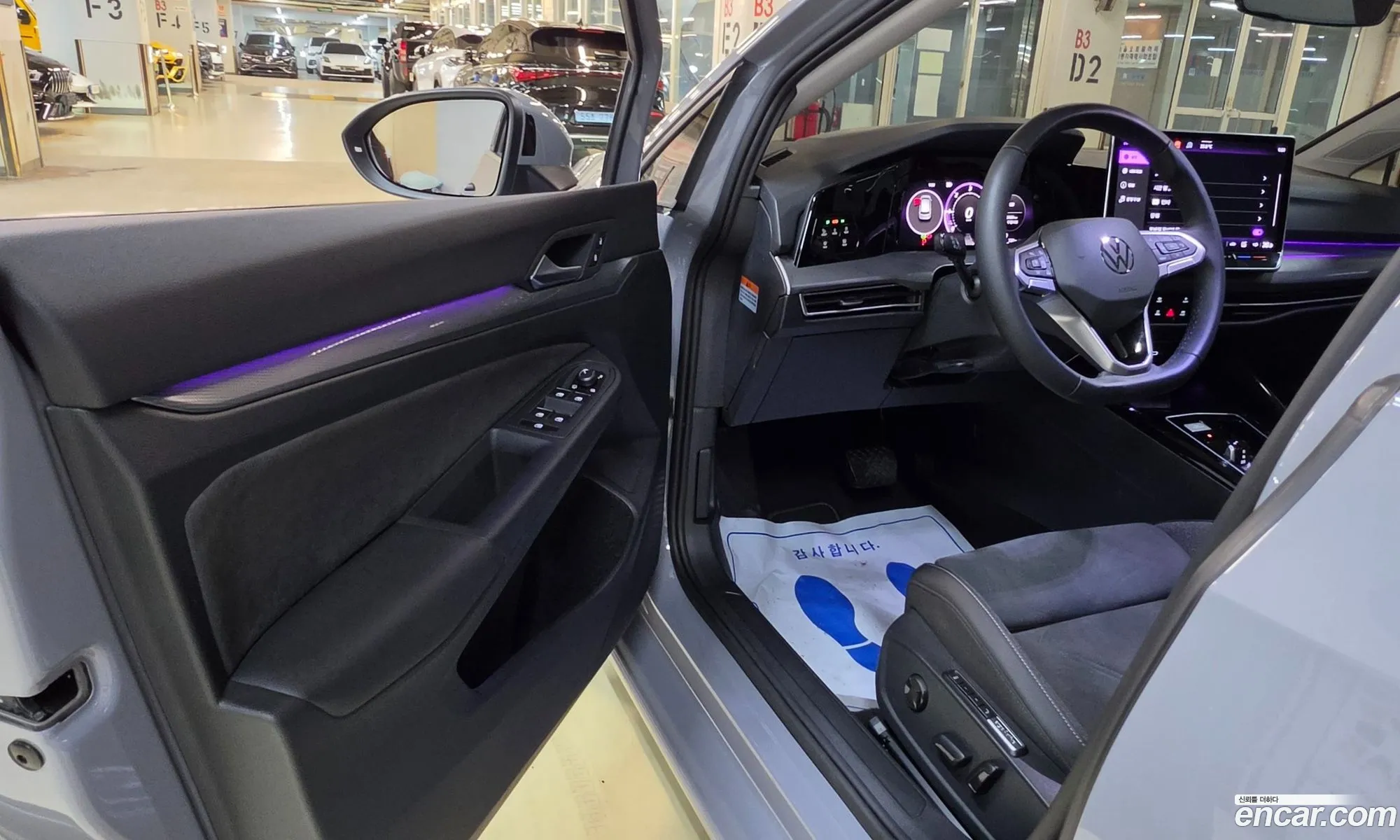 Volkswagen Golf 8th Gen 2025 — 11