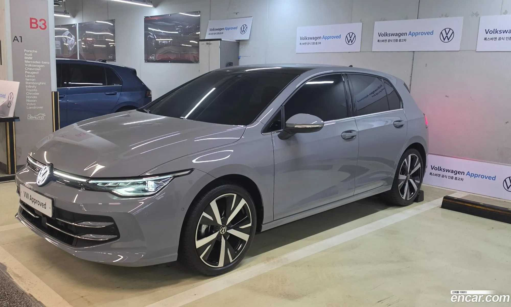 Volkswagen Golf 8th Gen 2025 — 3