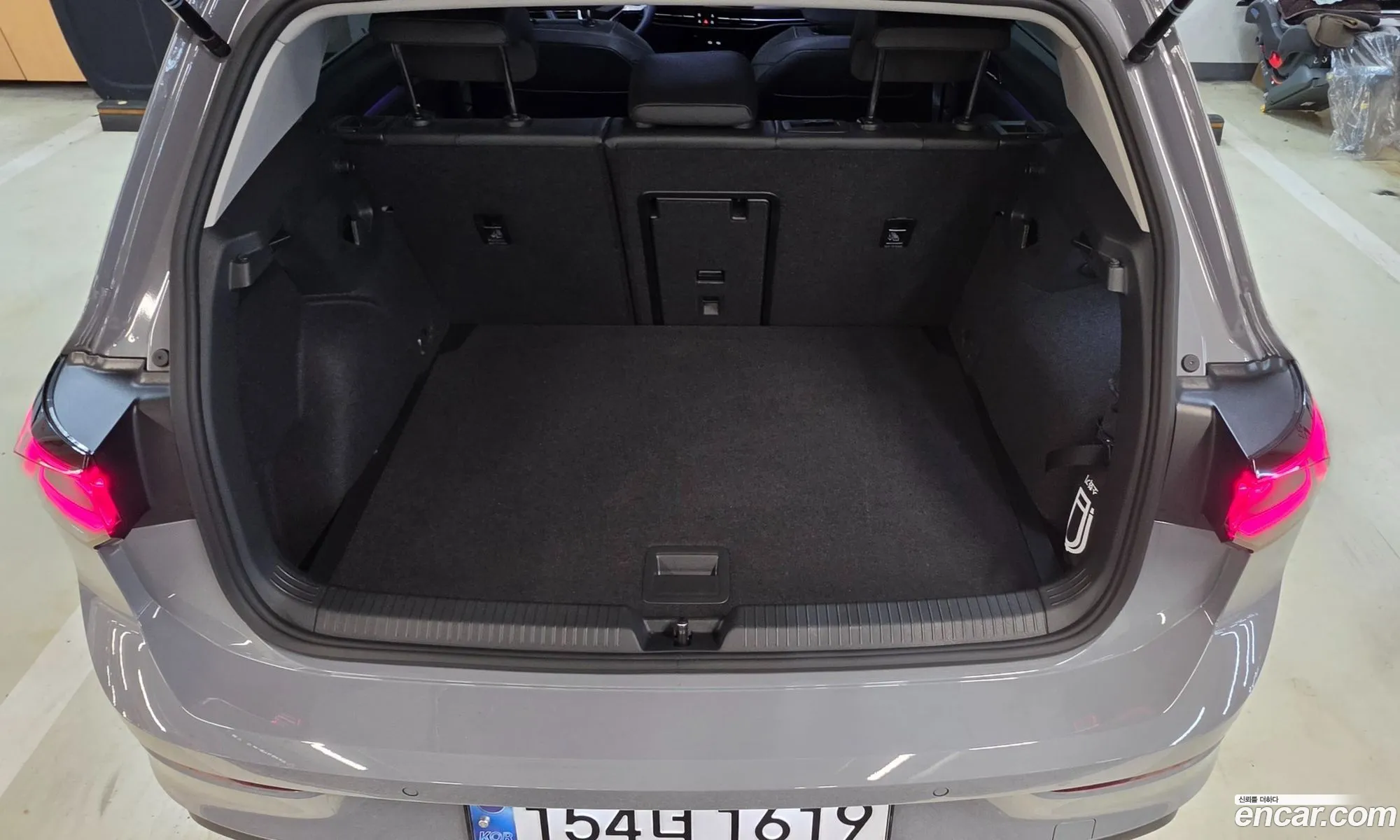 Volkswagen Golf 8th Gen 2025 — 13