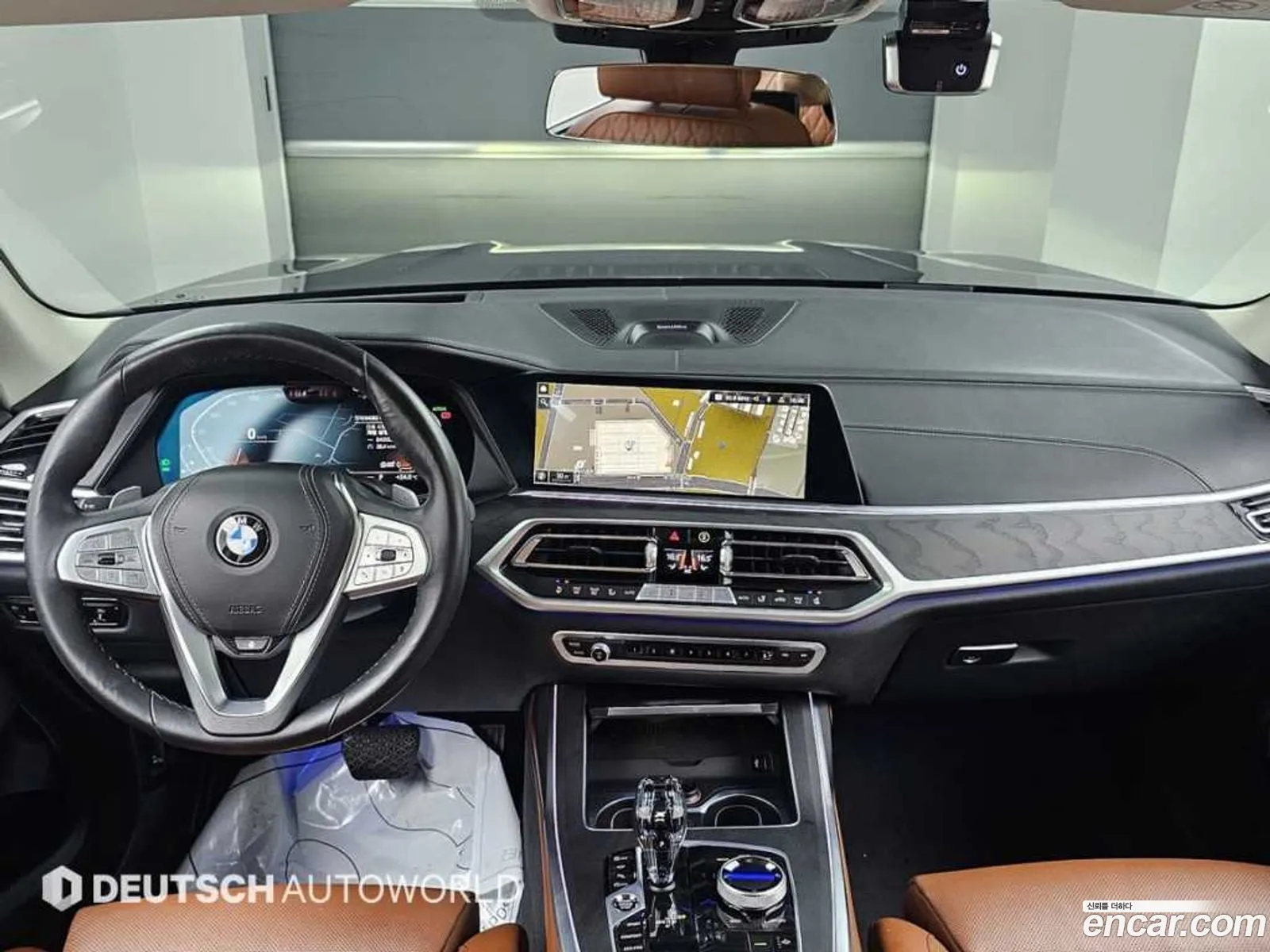 BMW X7 2021 — 16