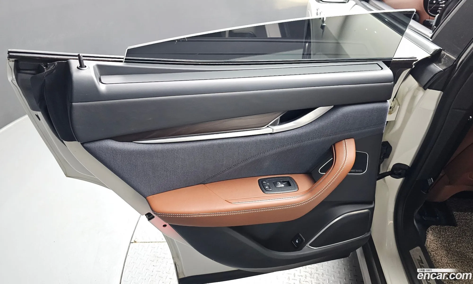 Maserati Levante 2018 ZN661XUGXJX305276 — 35