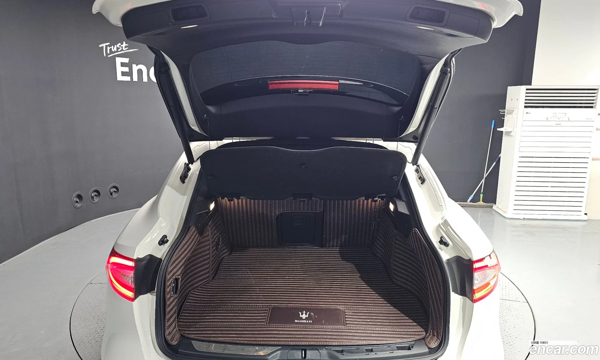 Maserati Levante 2018 ZN661XUGXJX305276 — 21