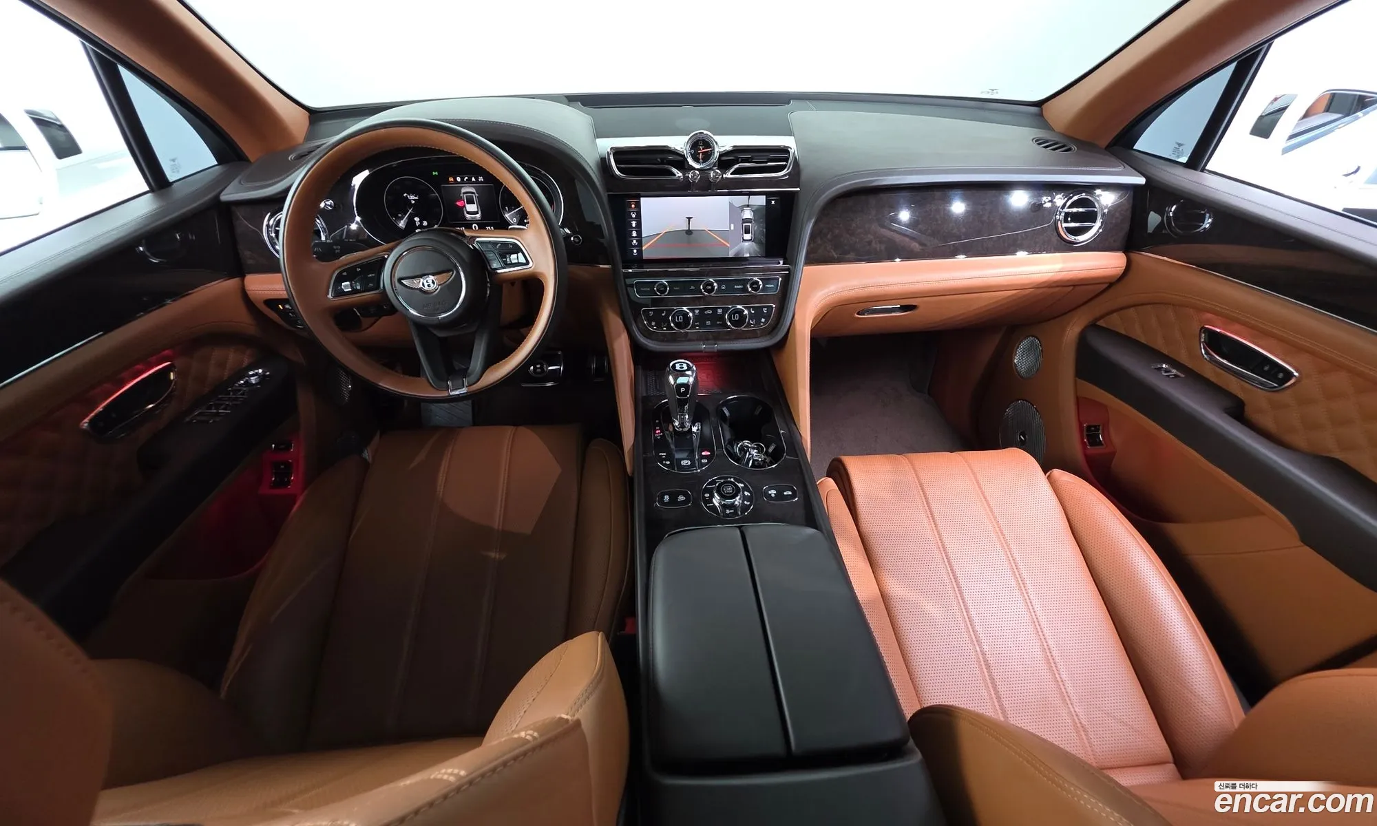 Bentley Bentayga 2022 SJAAM14V6NC011242 — 13